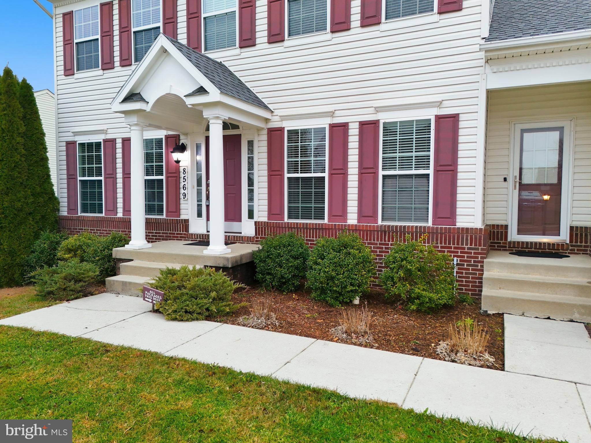 8569 DIAMOND RUN COURT