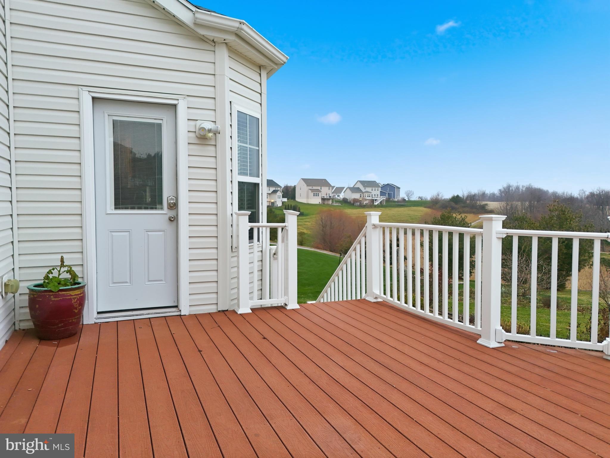 LOGANS RESERVE - Residential