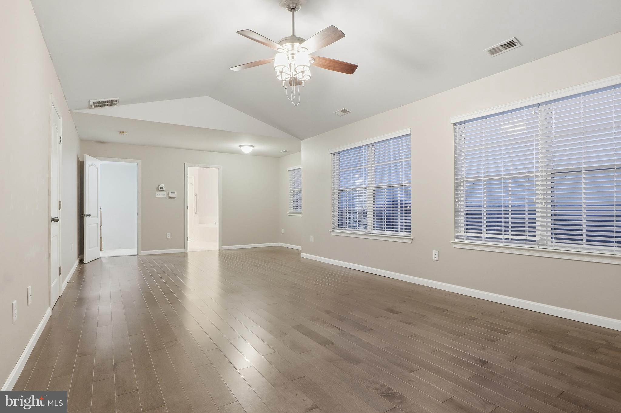 LOGANS RESERVE - Residential