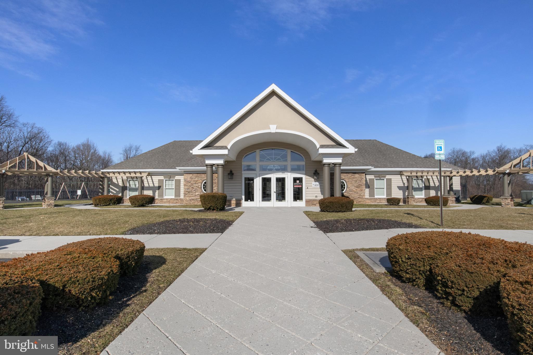 LOGANS RESERVE - Residential