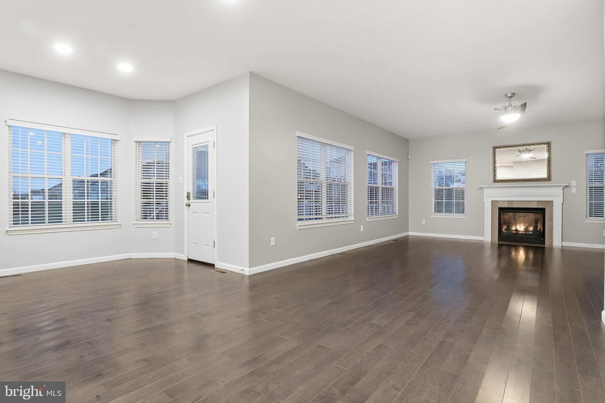 LOGANS RESERVE - Residential