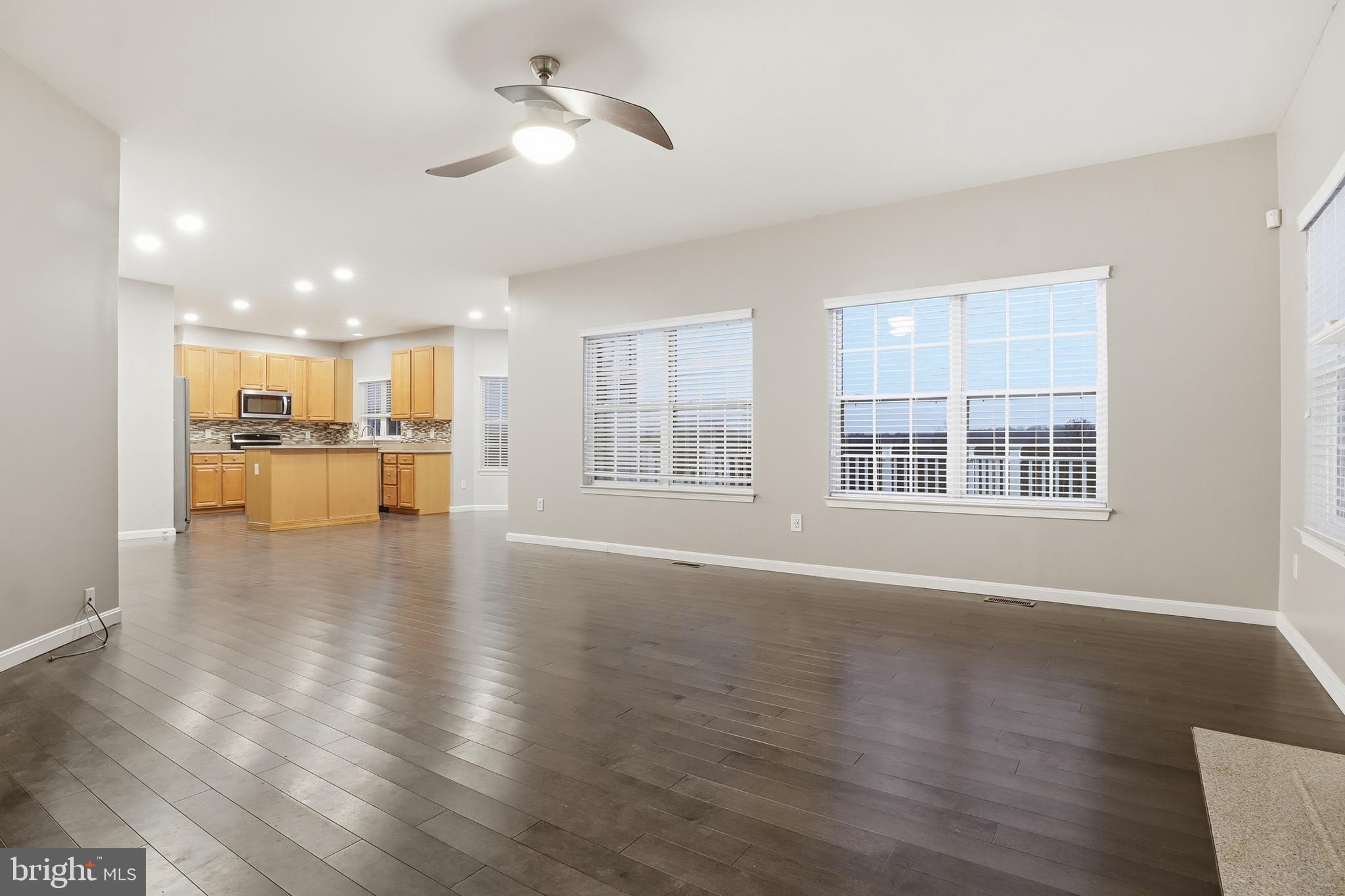 LOGANS RESERVE - Residential