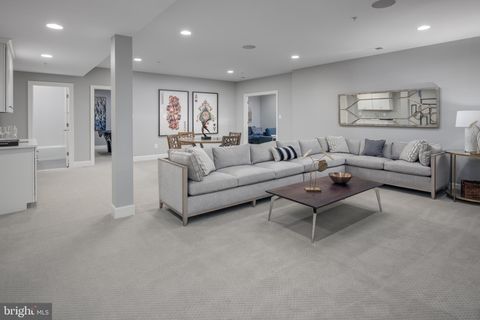 Homes For Sale - 2918 Blue Skies Lane<br/> UPPER MARLBORO, MD 20774