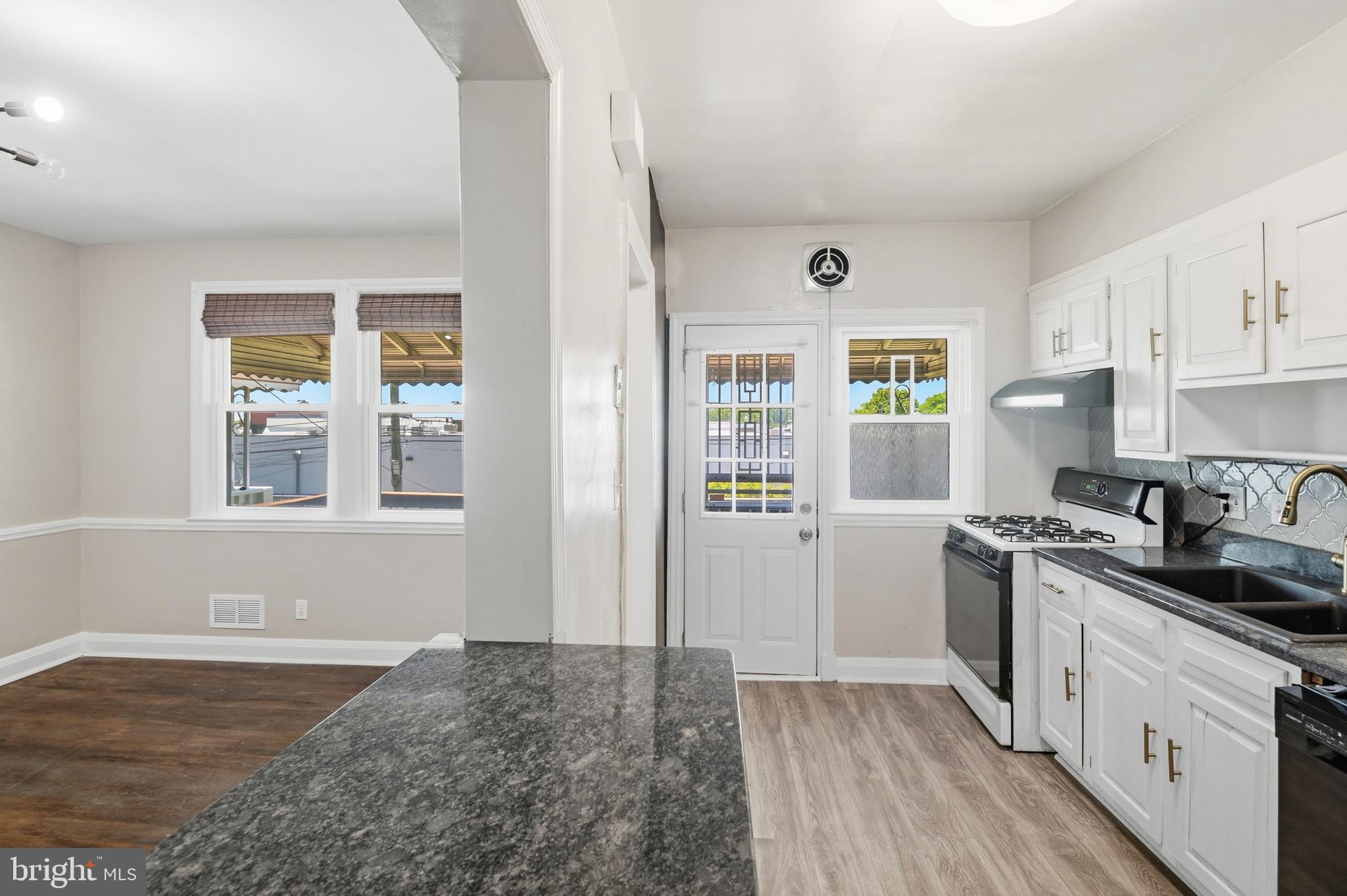 NORTHWOOD - Residential