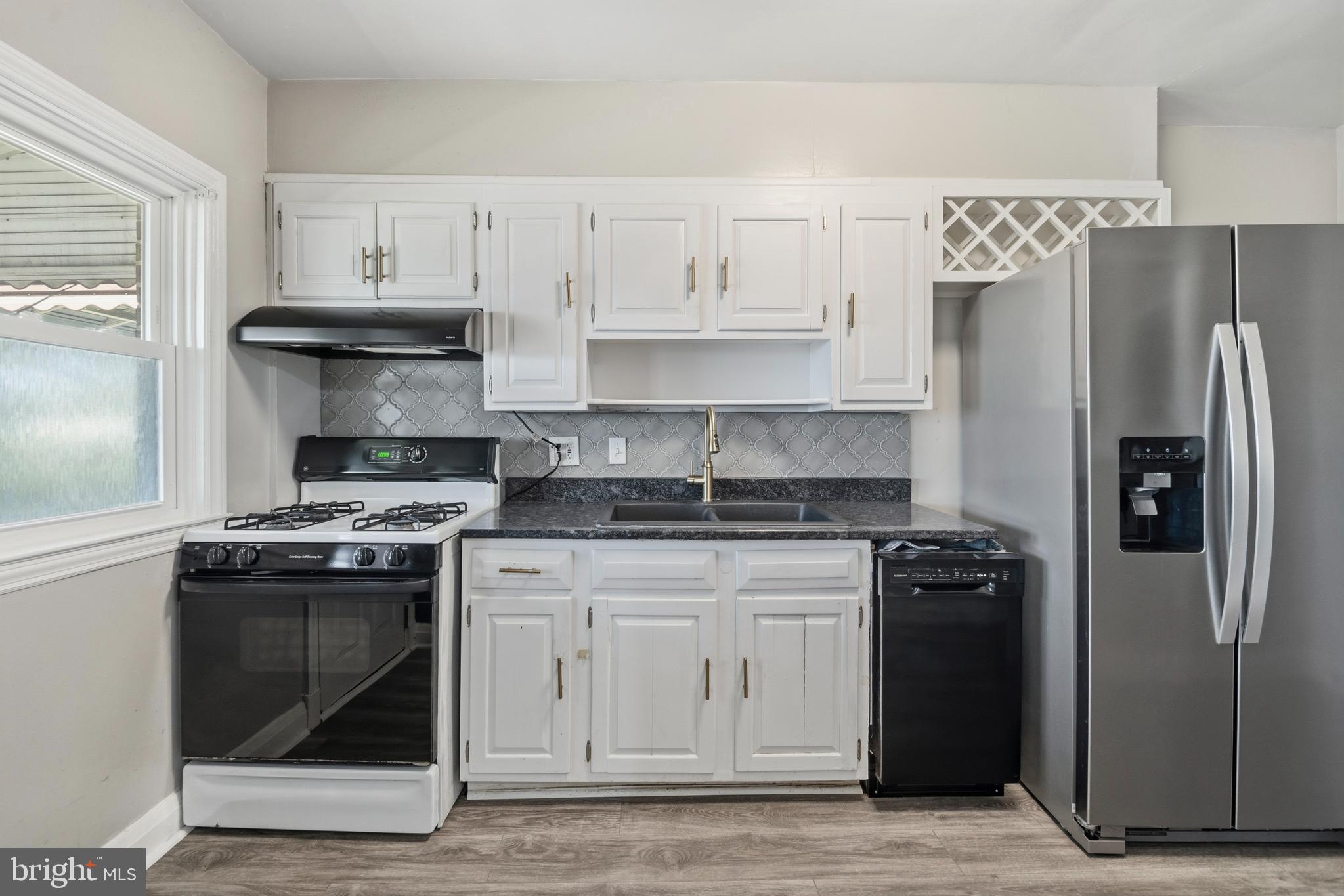 NORTHWOOD - Residential