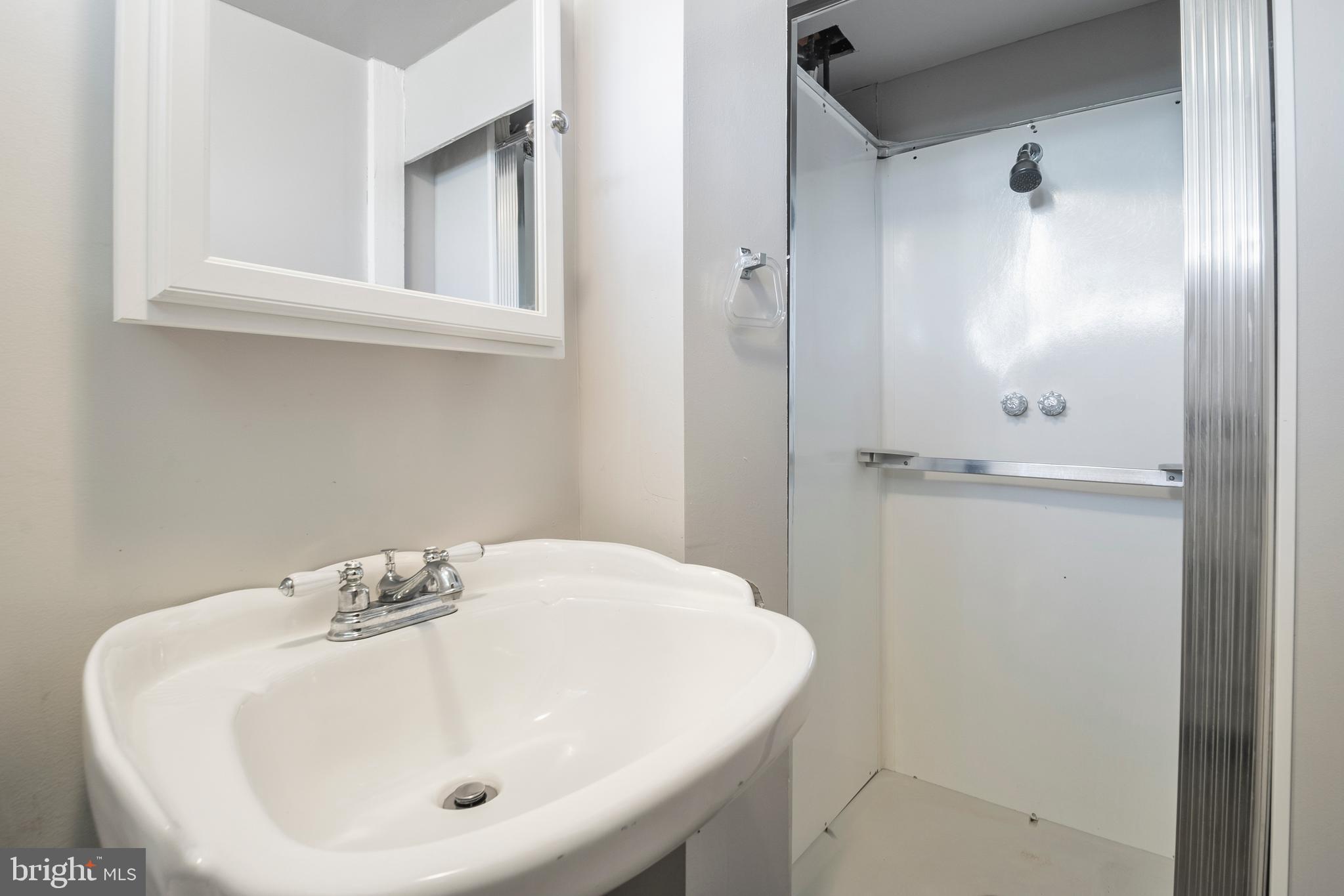 NORTHWOOD - Residential