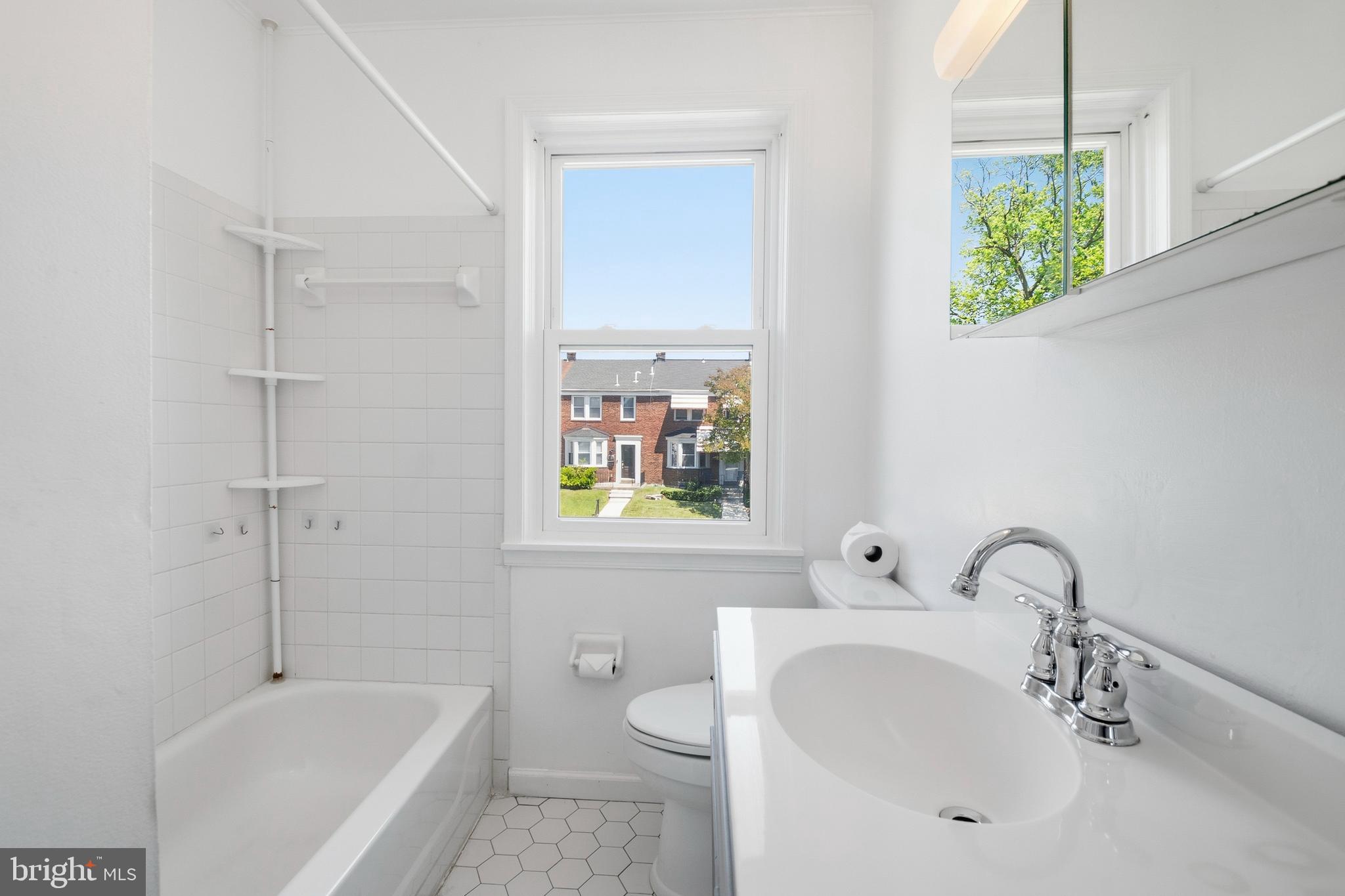 NORTHWOOD - Residential