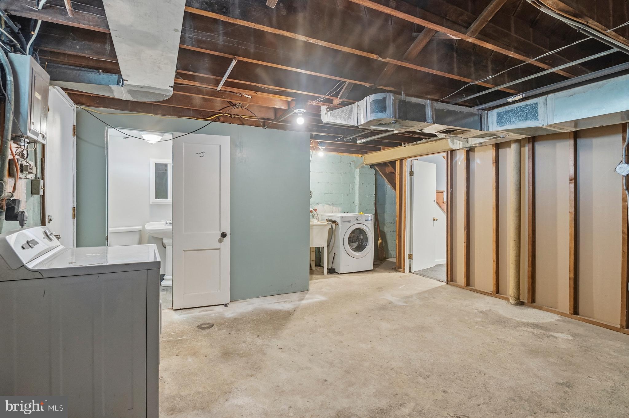 NORTHWOOD - Residential