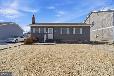 Homes For Sale - 951 Beach Haven West Boulevard Blvd<br/> MANAHAWKIN, NJ 08050