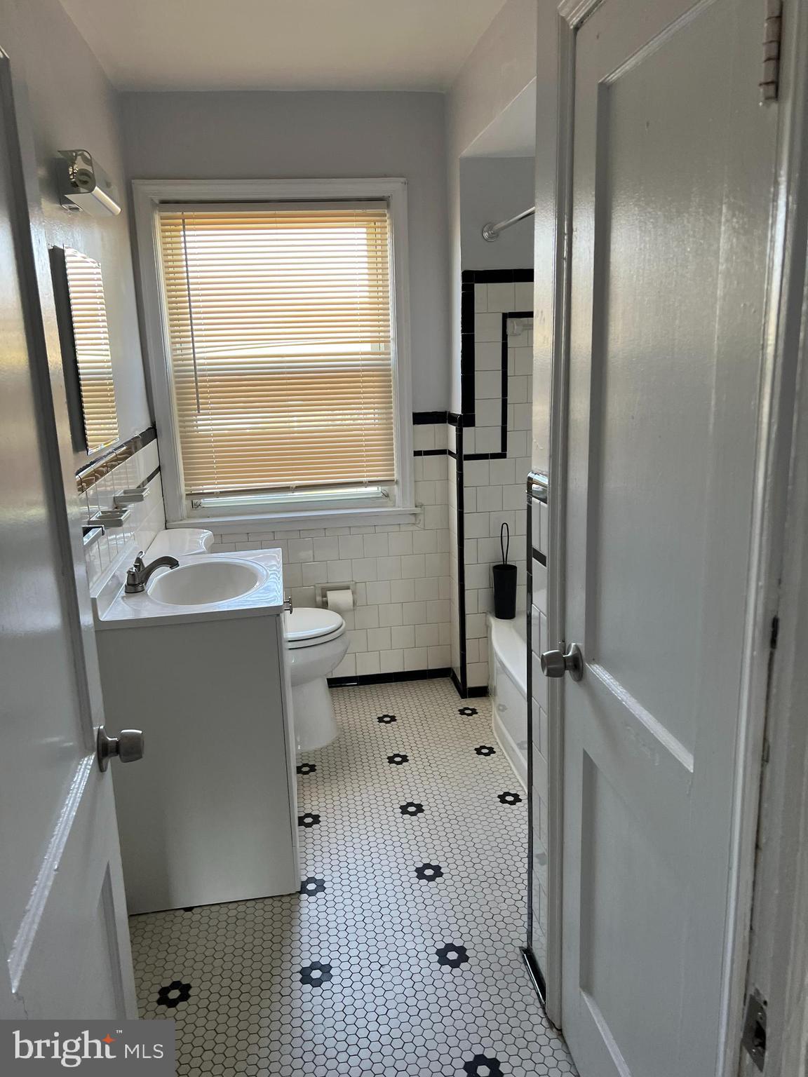 LOCH RAVEN - Residential Lease