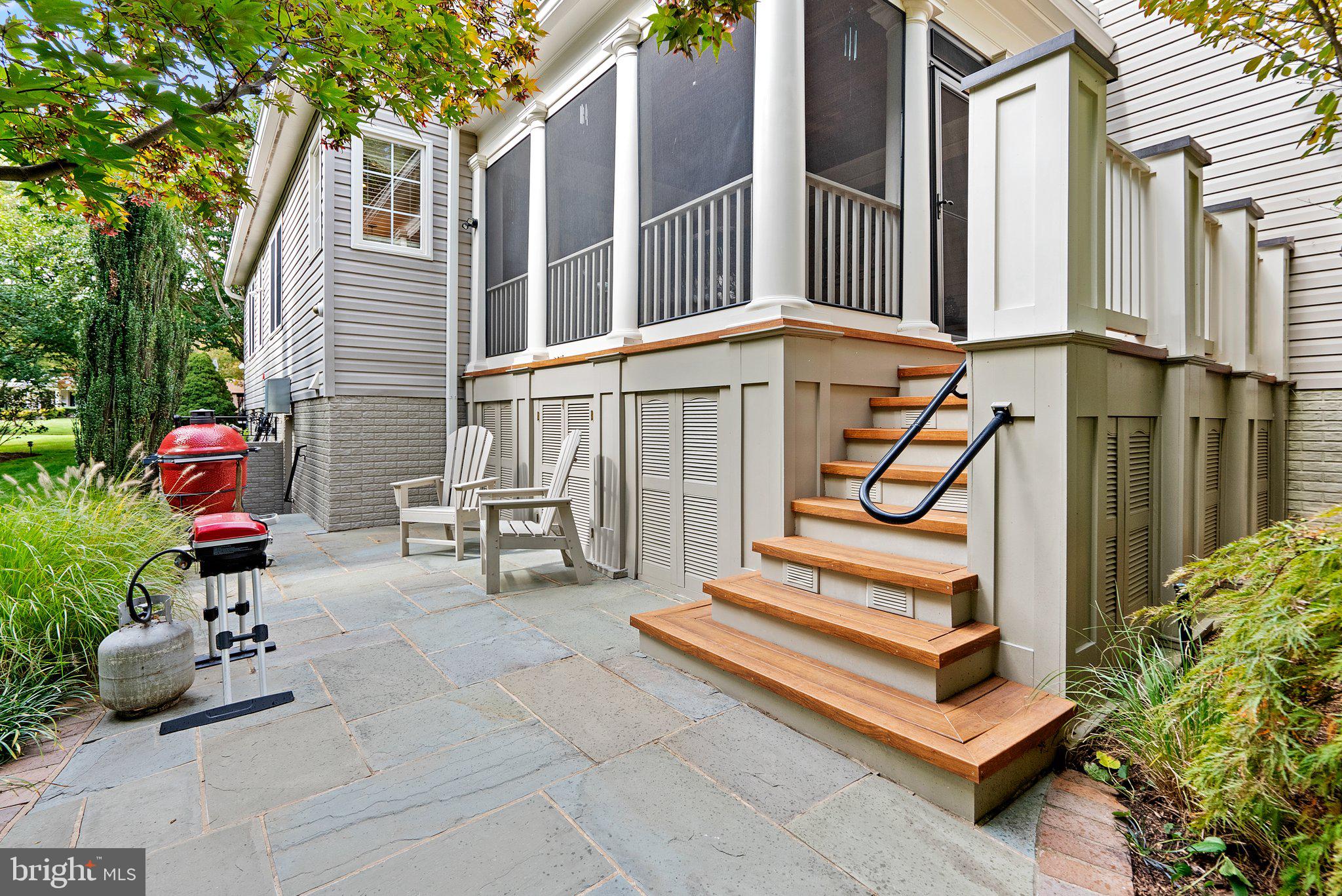 BARNSLEY MANOR ESTATES - Residential