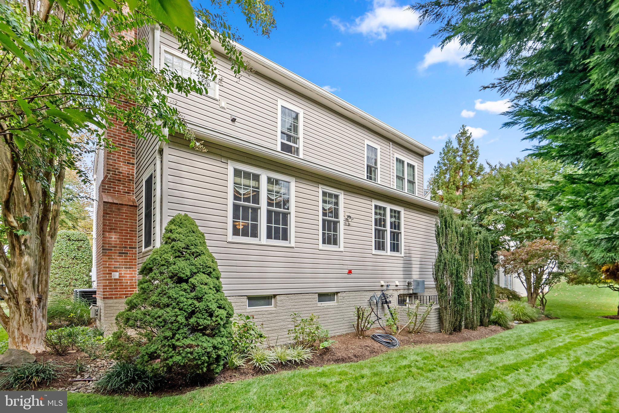 BARNSLEY MANOR ESTATES - Residential