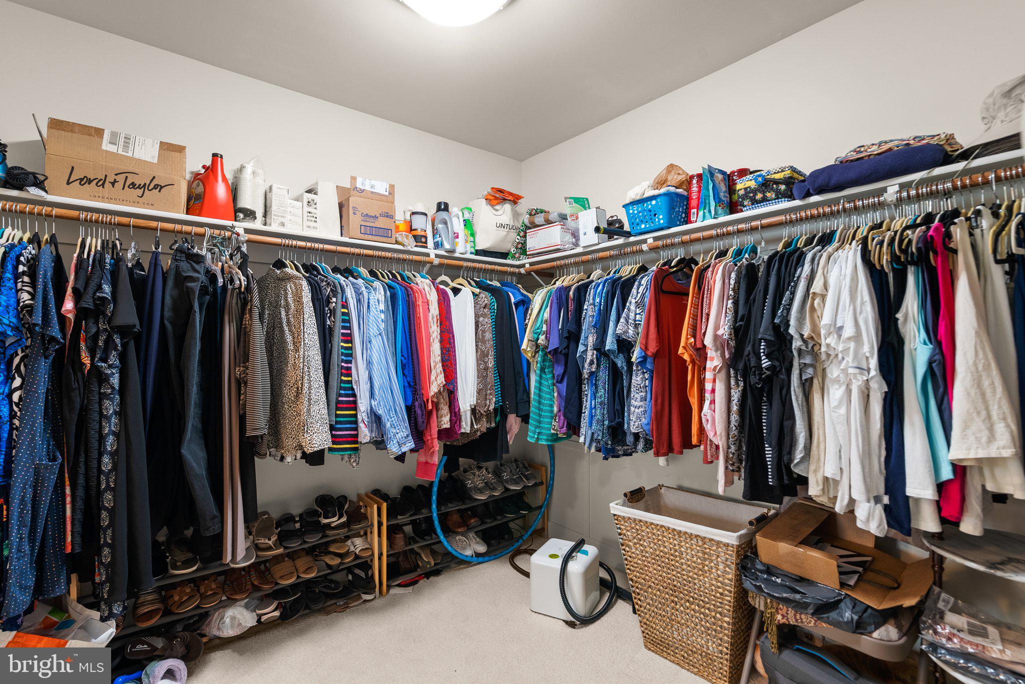 BARNSLEY MANOR ESTATES - Residential