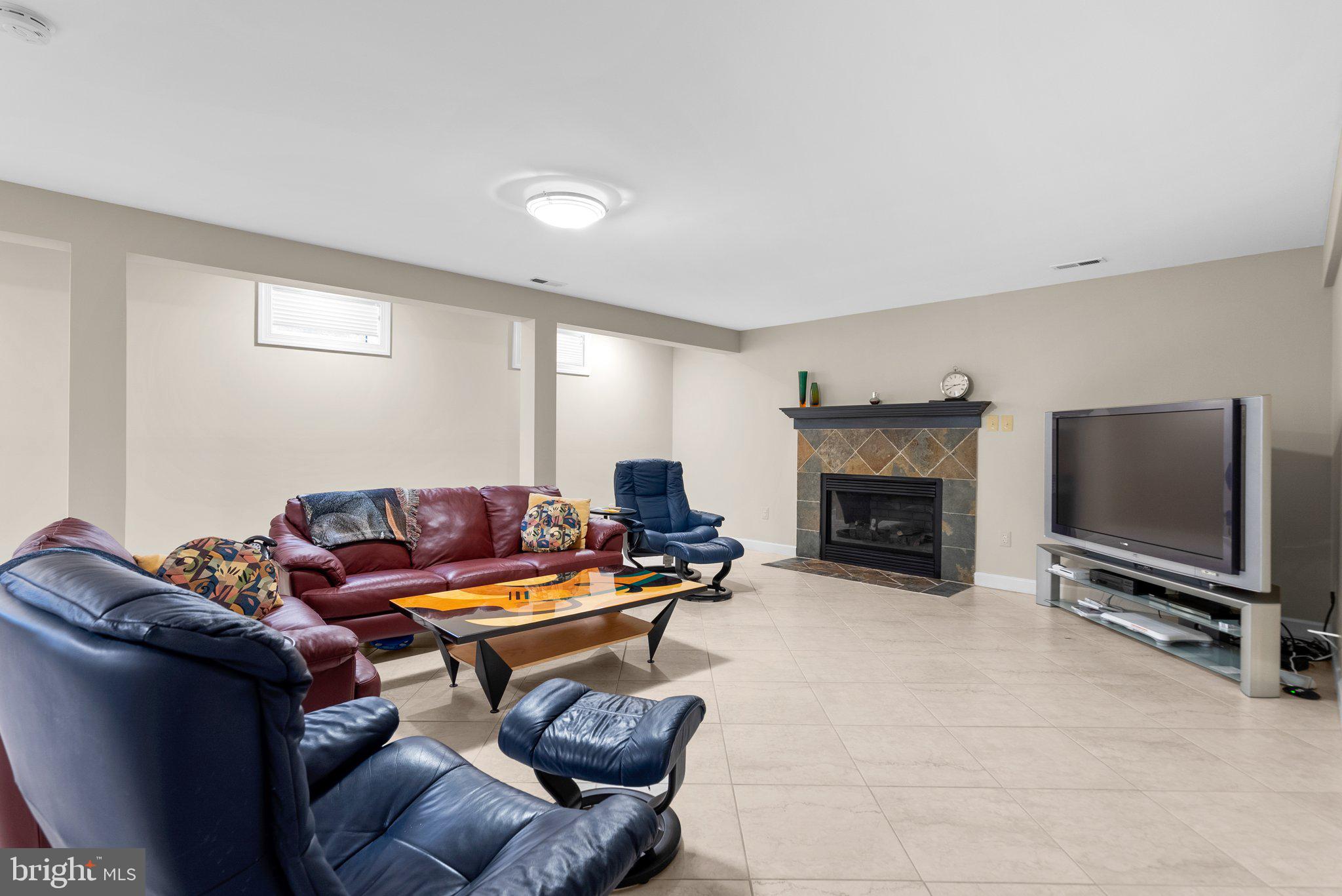 BARNSLEY MANOR ESTATES - Residential