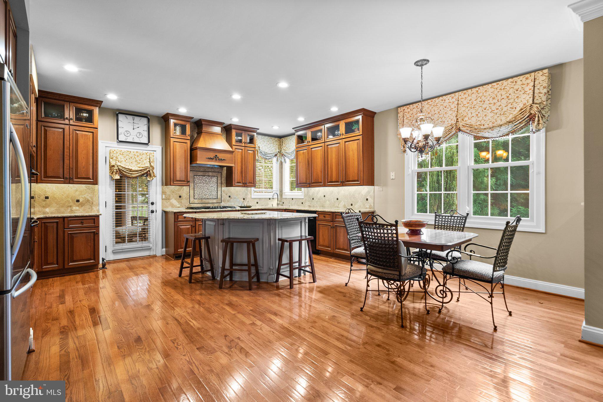 BARNSLEY MANOR ESTATES - Residential