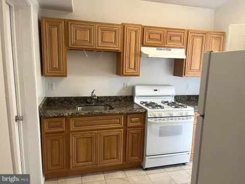 MLS: NJCD2111196