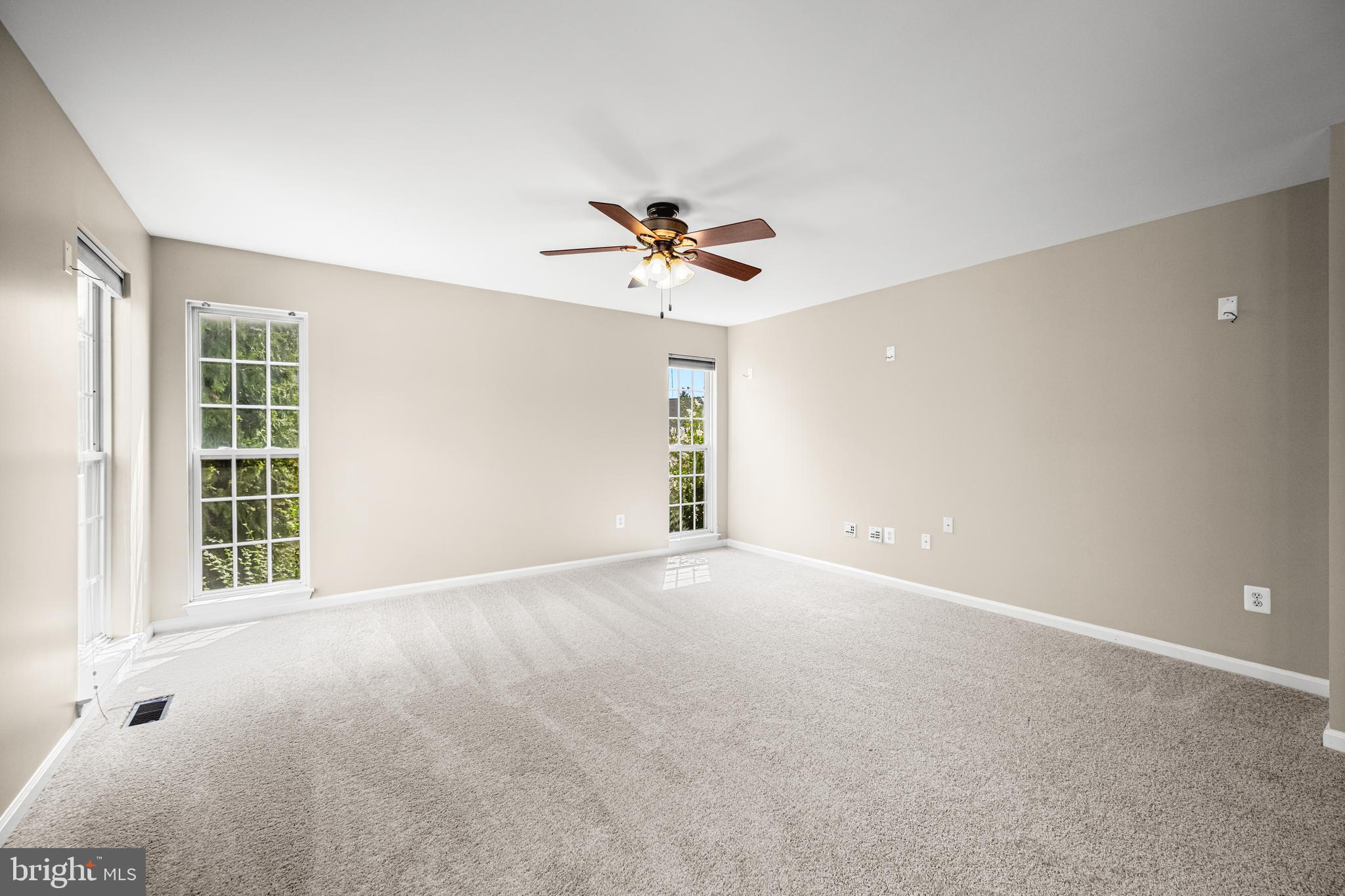 JENNA ESTATES - Residential