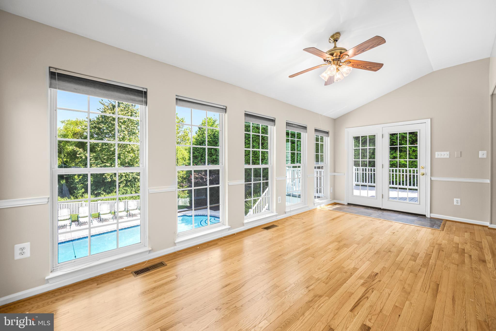 JENNA ESTATES - Residential