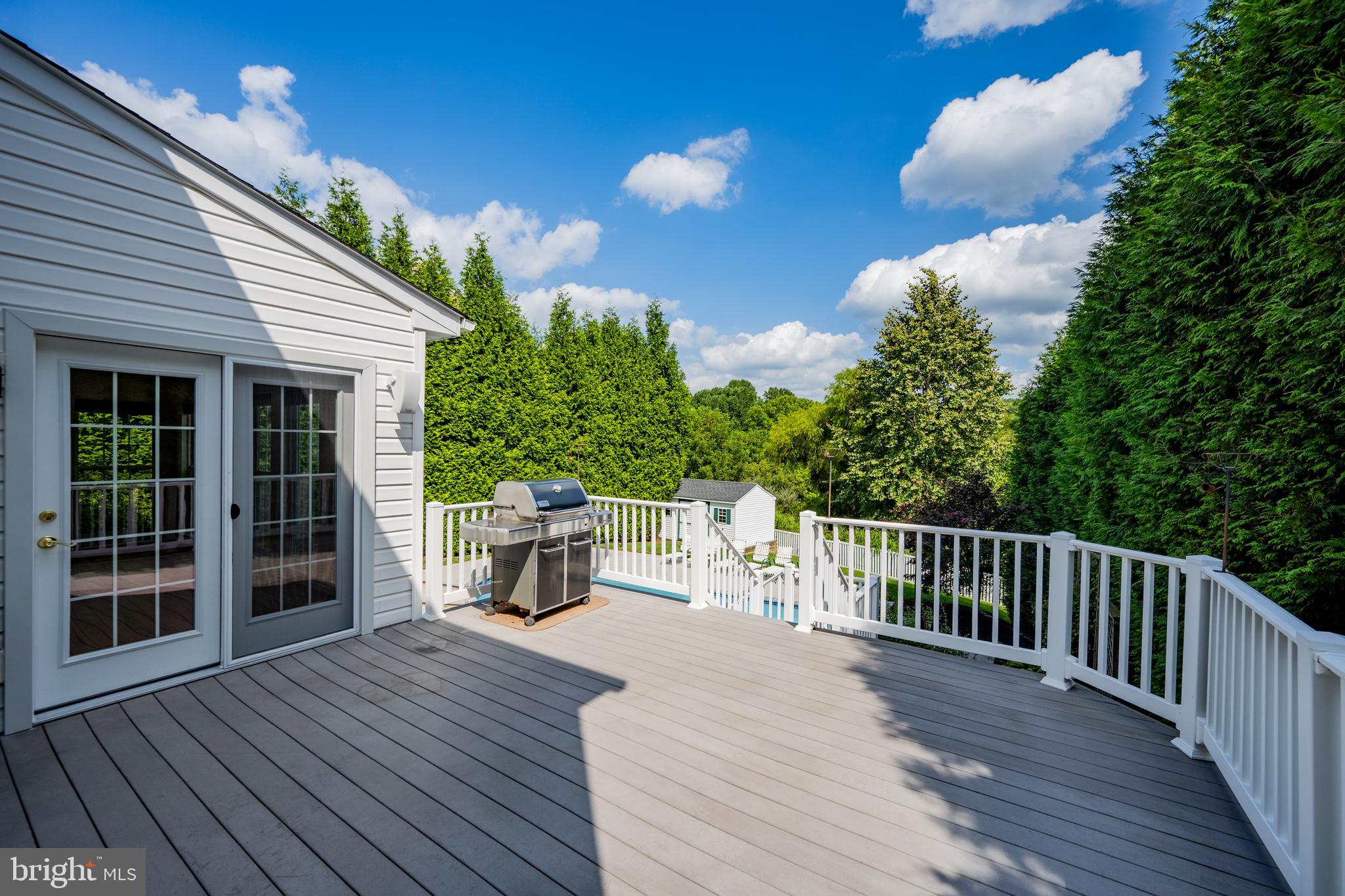 JENNA ESTATES - Residential