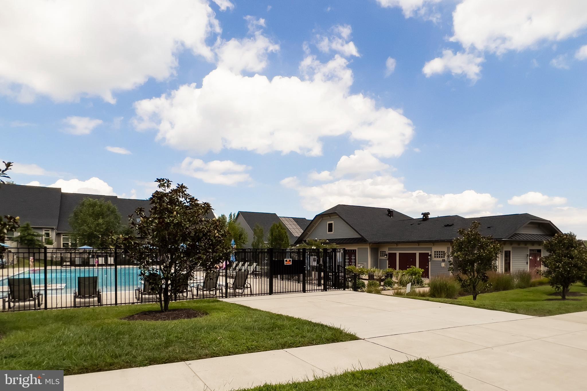 RESERVE AT PONDVIEW - Residential
