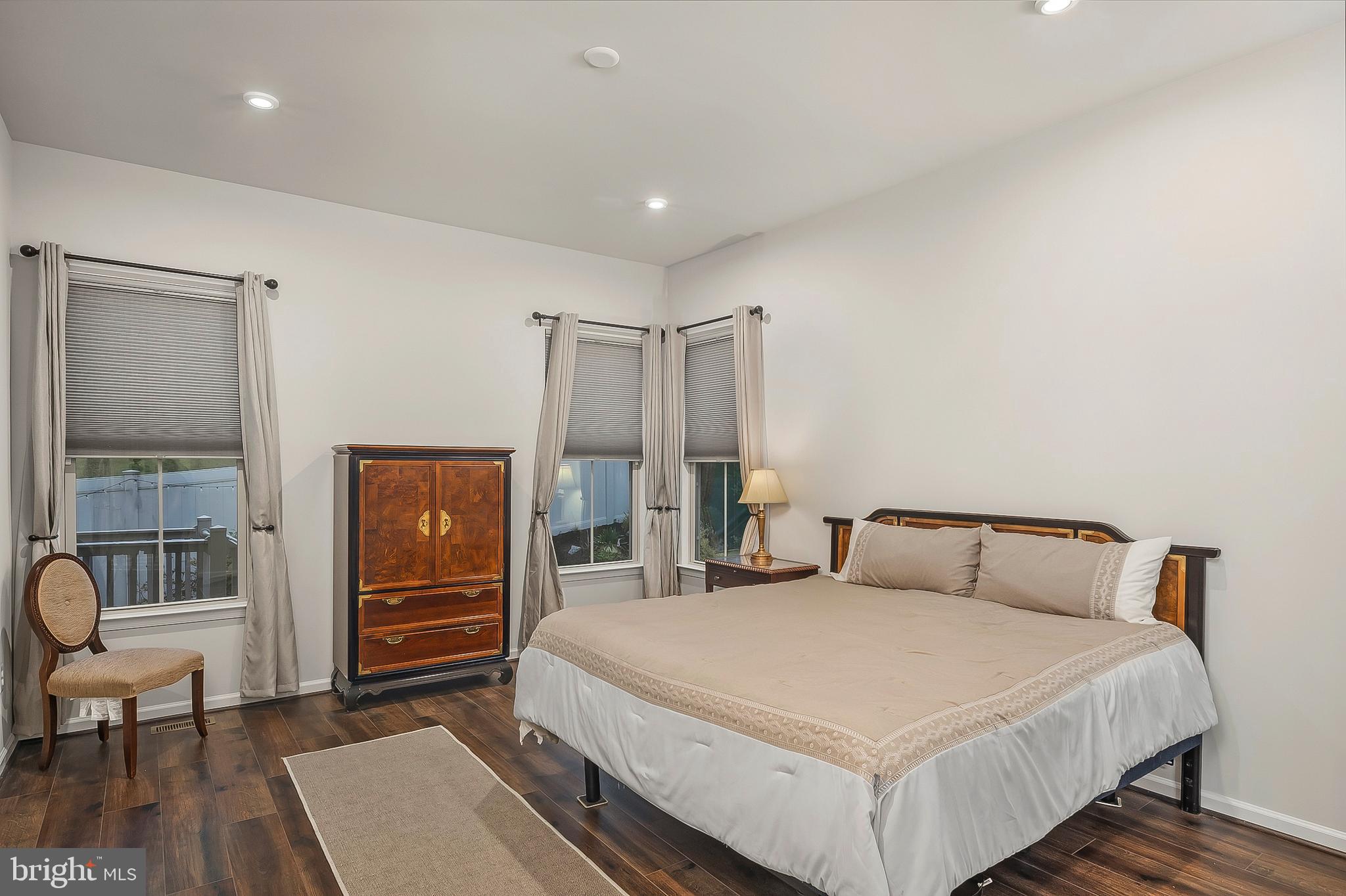 RESERVE AT PONDVIEW - Residential