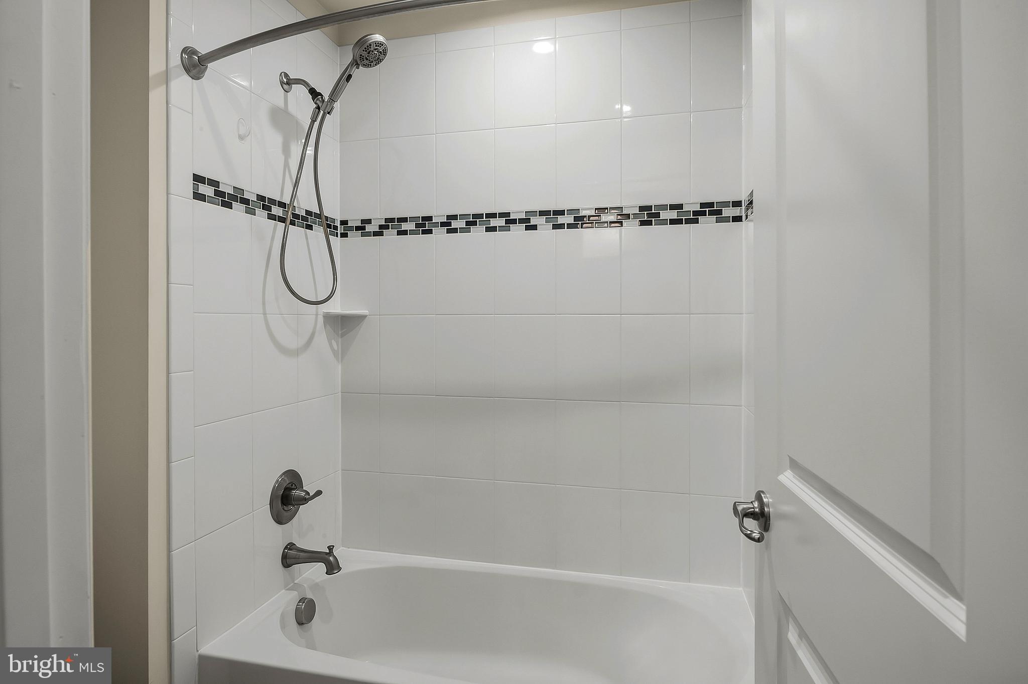 RESERVE AT PONDVIEW - Residential