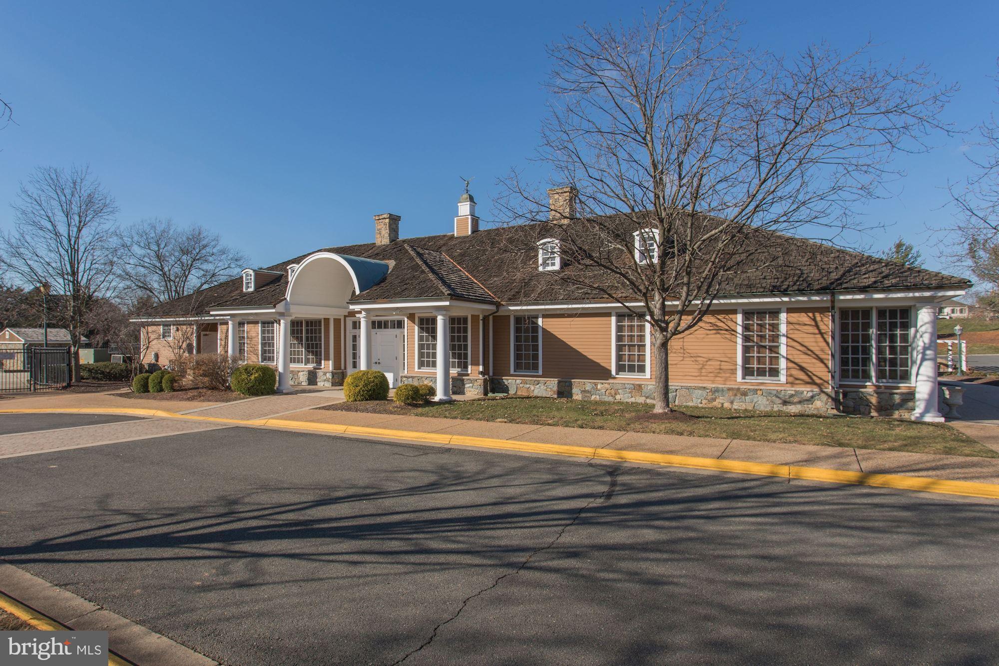 RIVER CREEK - Residential