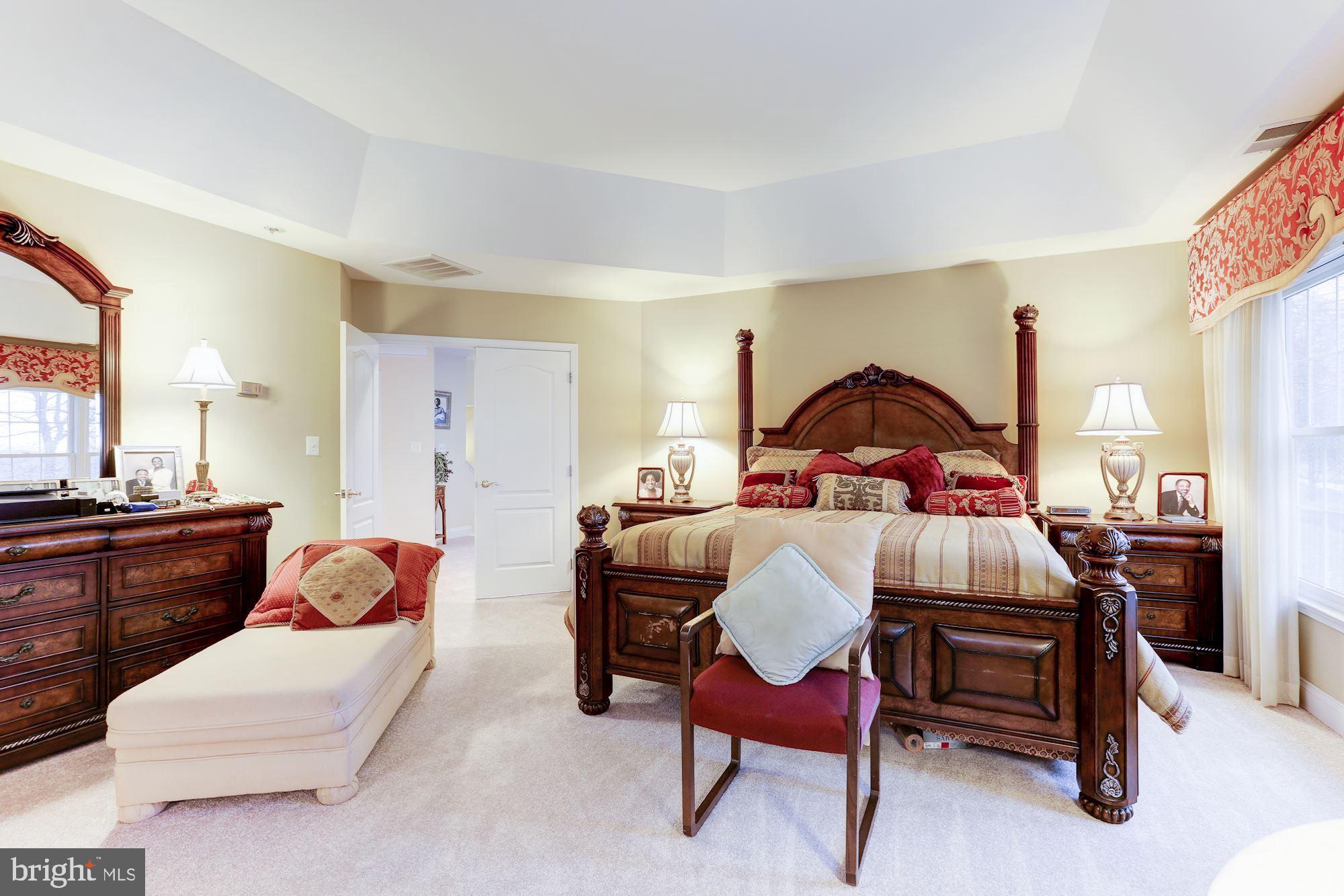 RIVER CREEK - Residential