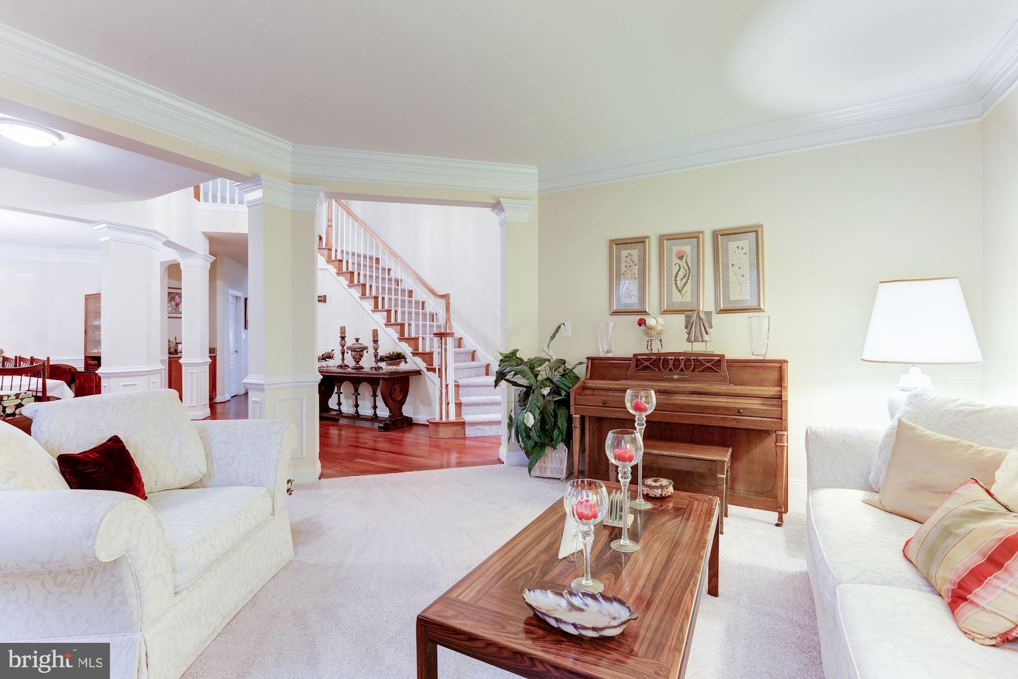 RIVER CREEK - Residential