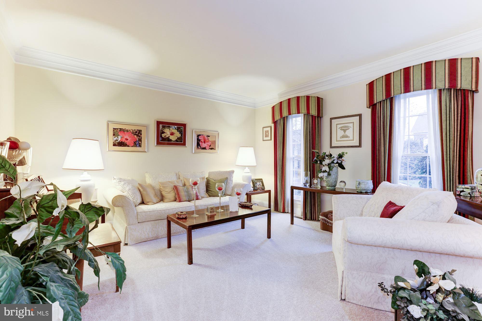 RIVER CREEK - Residential