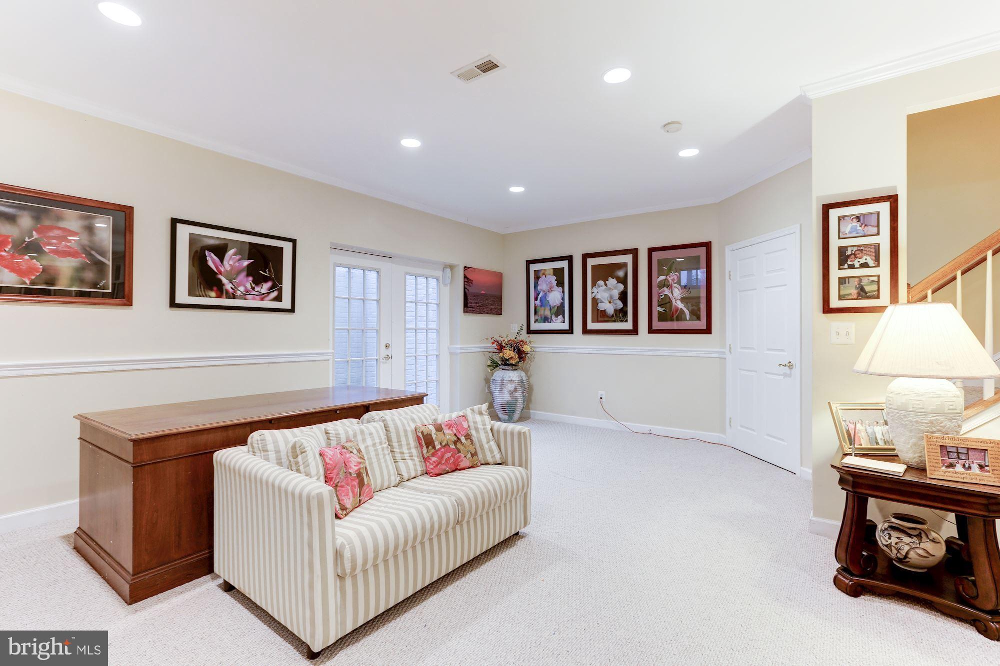 RIVER CREEK - Residential