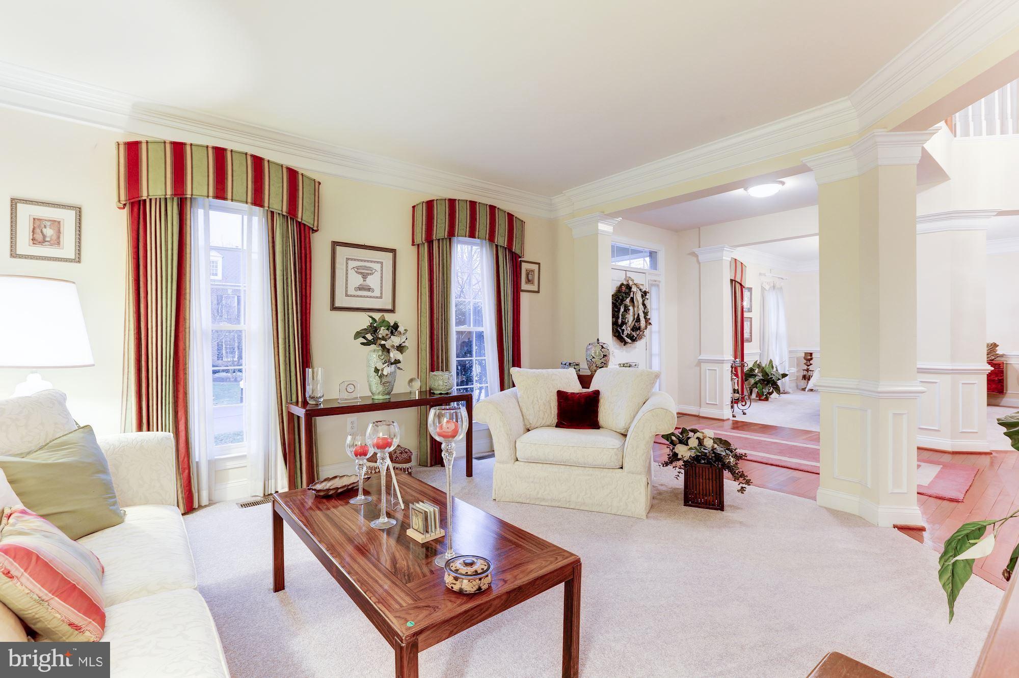 RIVER CREEK - Residential