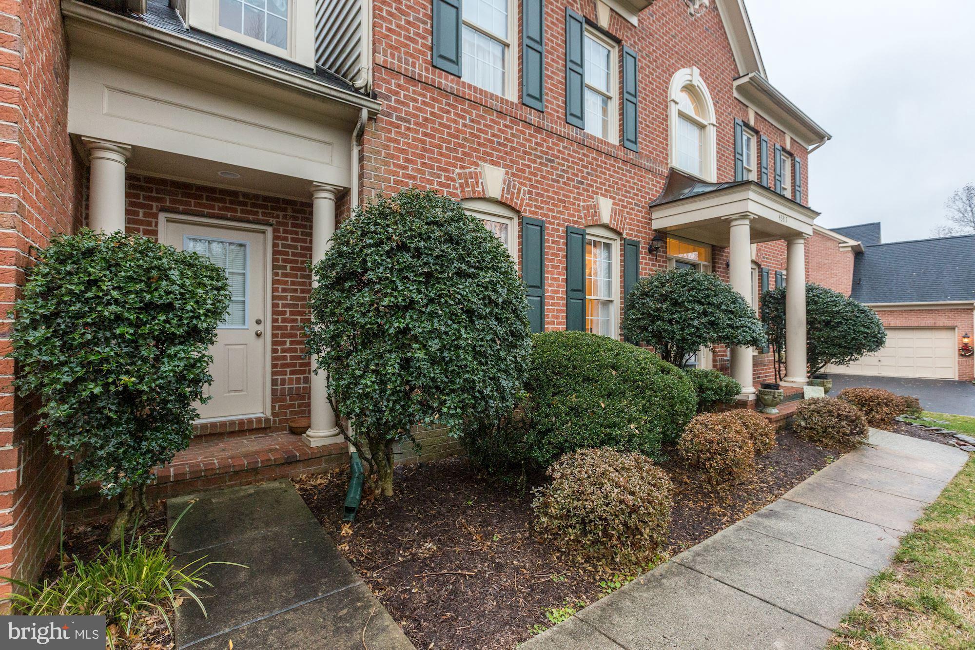 RIVER CREEK - Residential