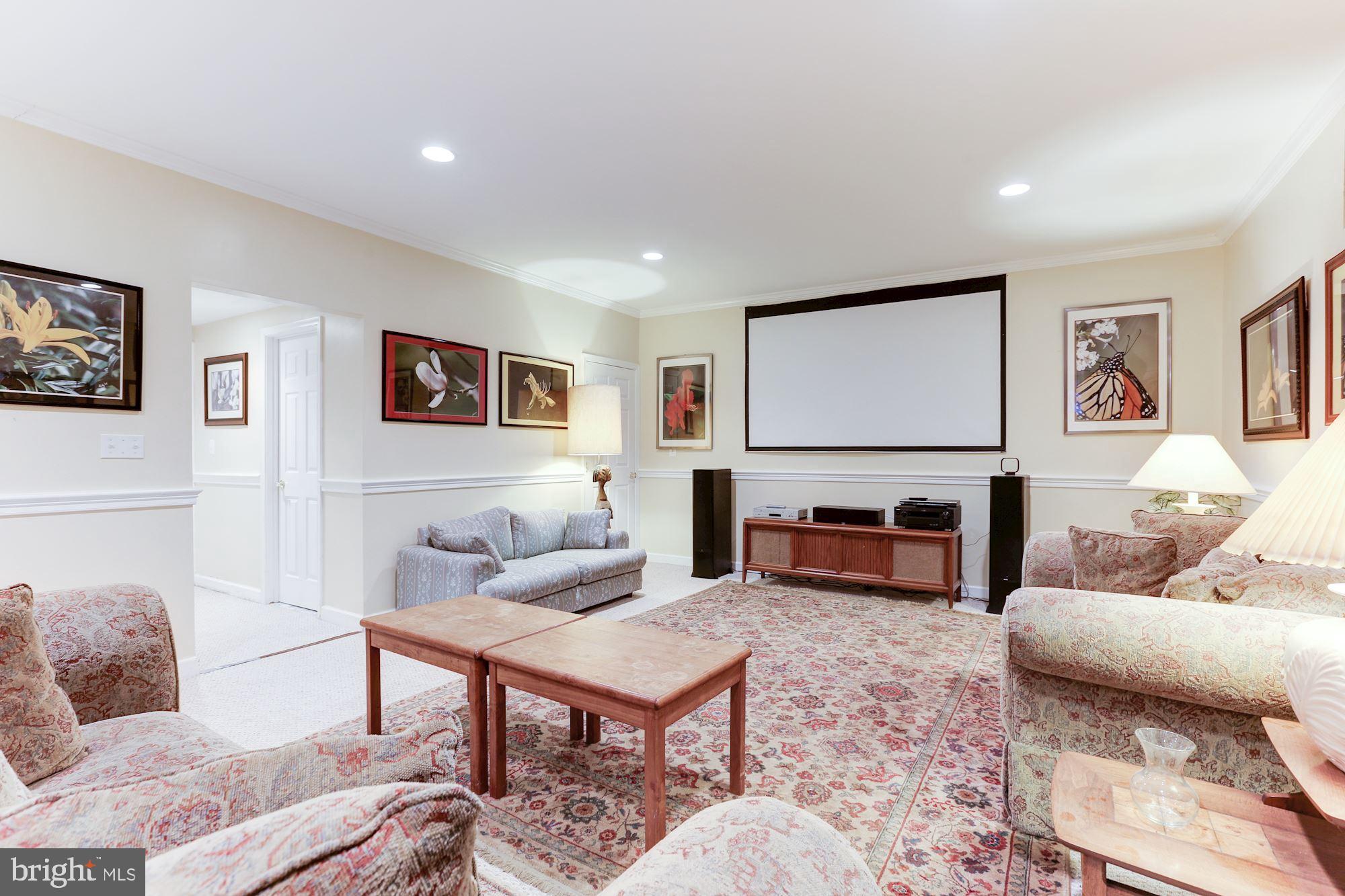 RIVER CREEK - Residential