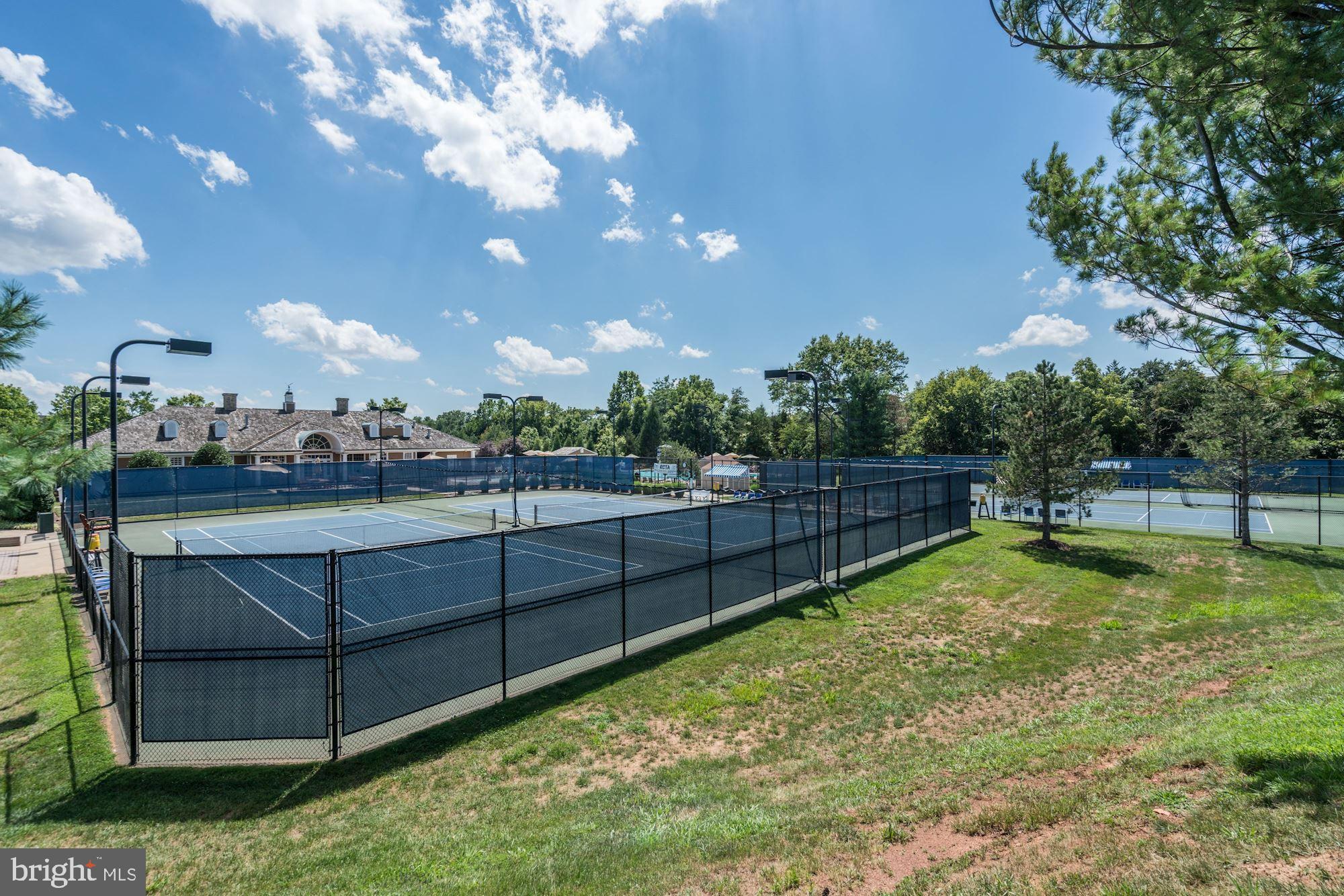 RIVER CREEK - Residential