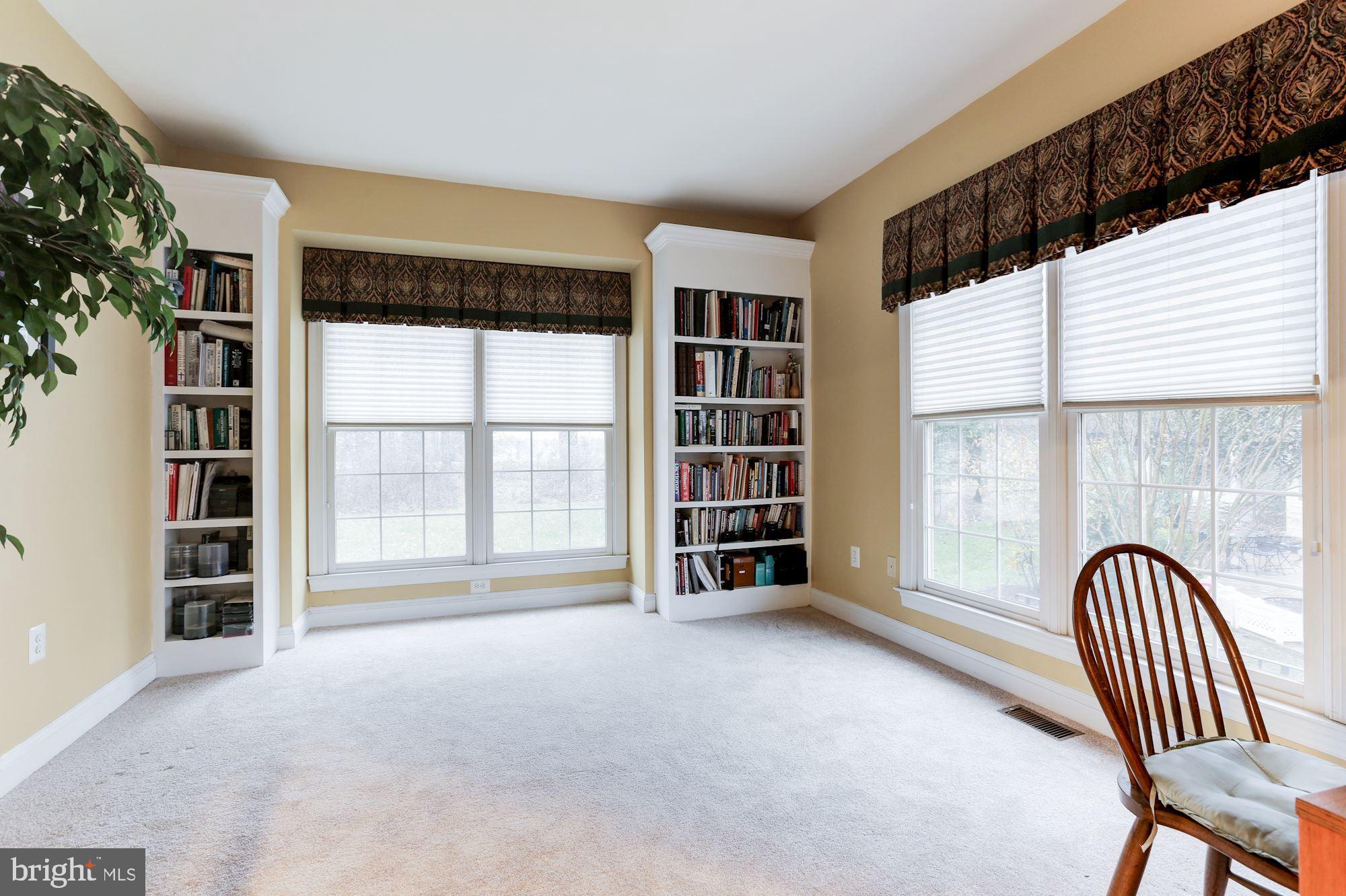 RIVER CREEK - Residential