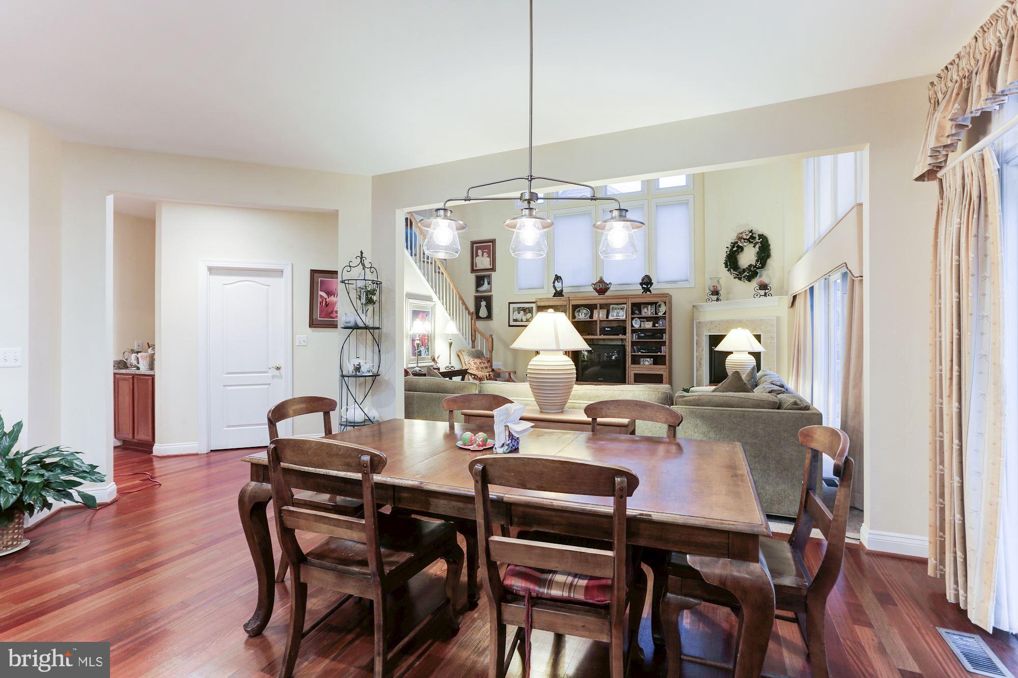 RIVER CREEK - Residential