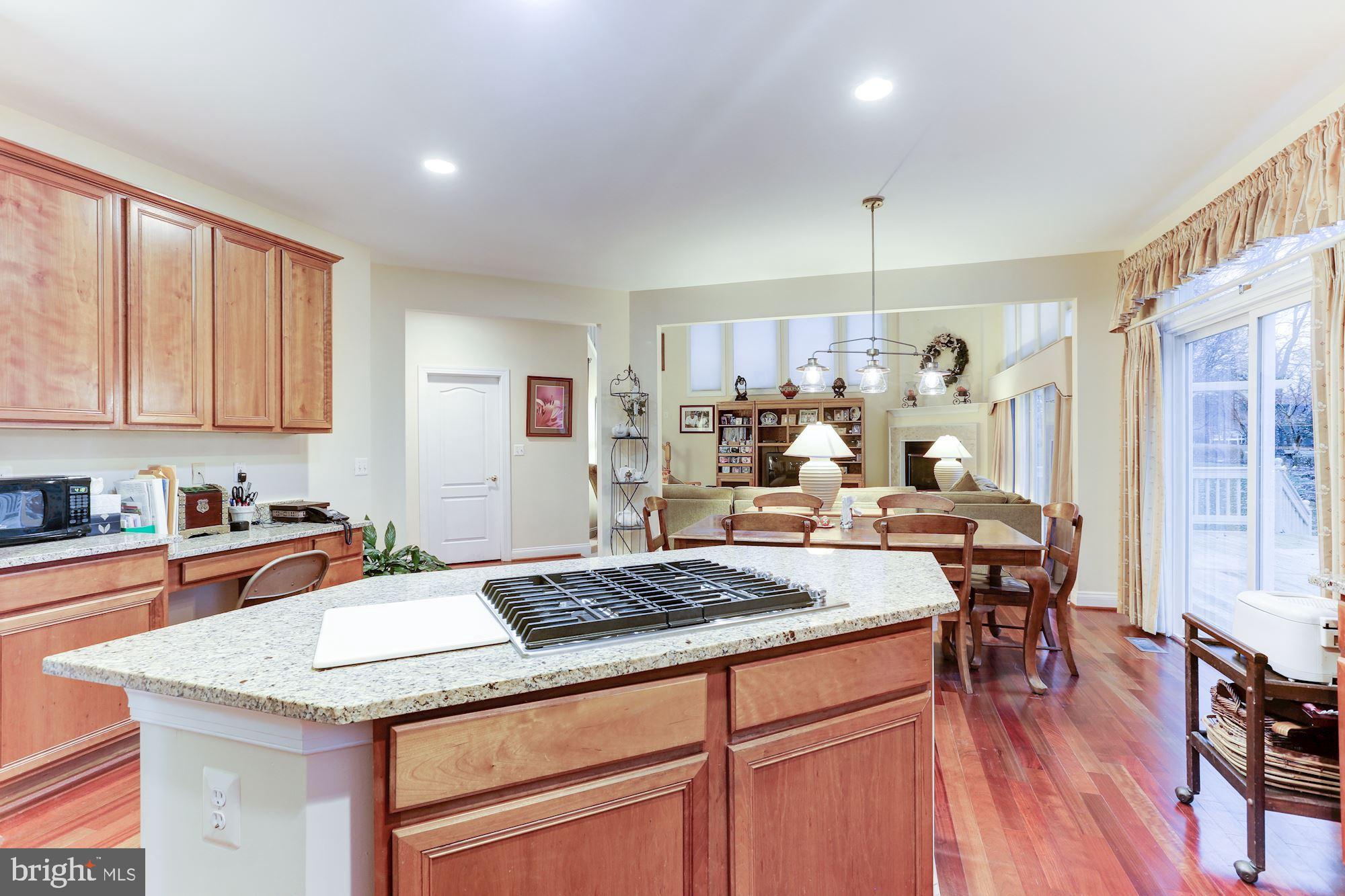 RIVER CREEK - Residential