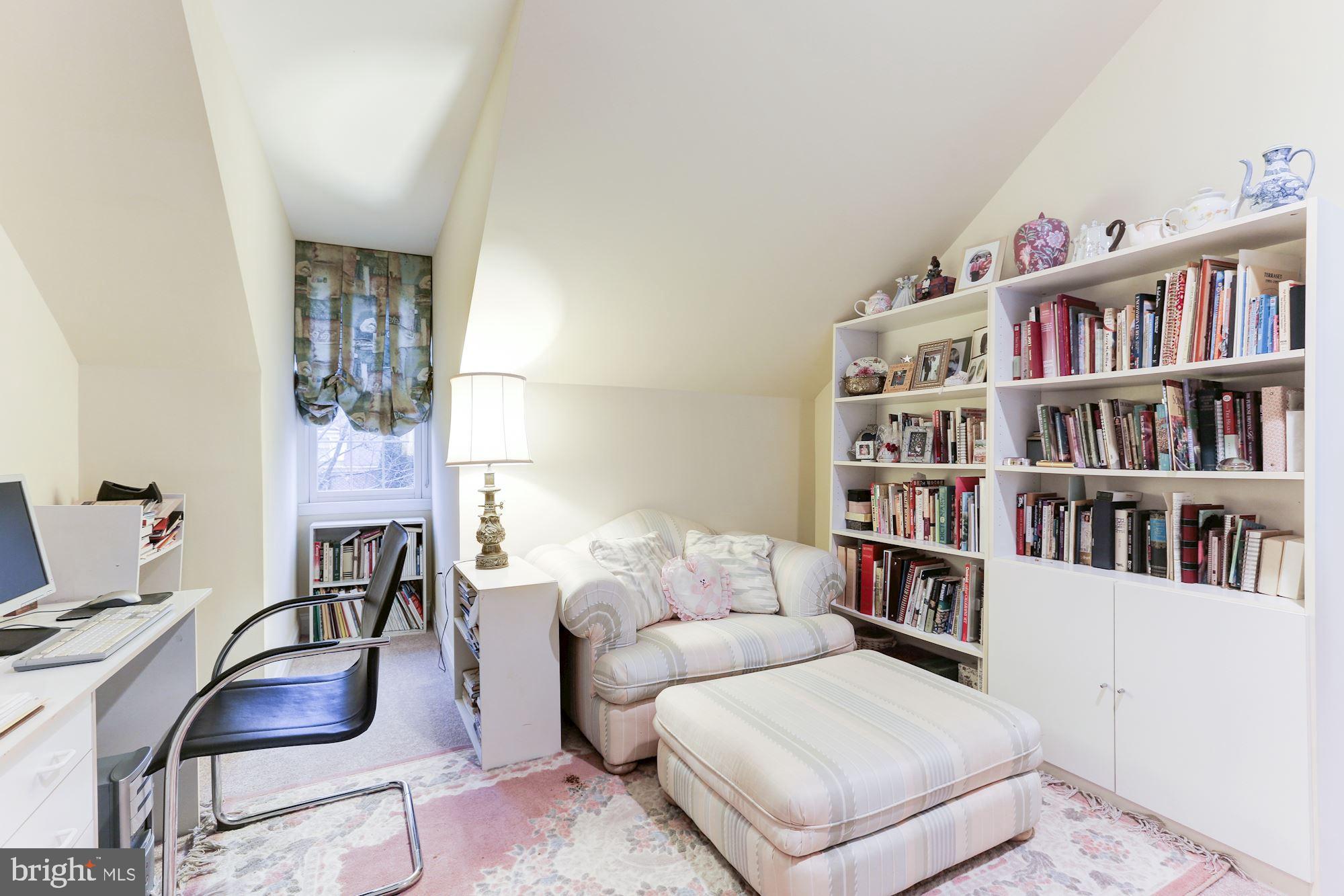 RIVER CREEK - Residential