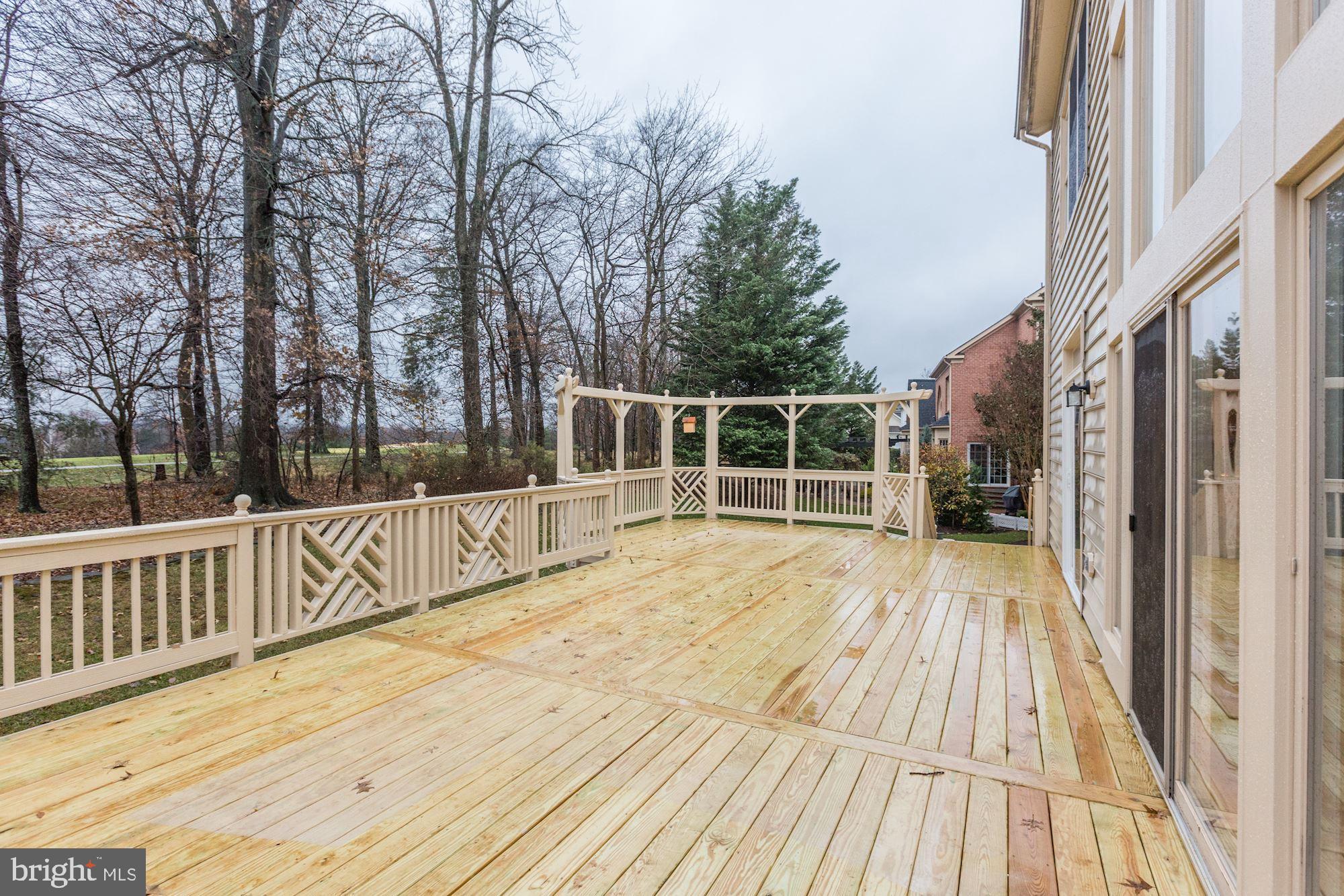 RIVER CREEK - Residential