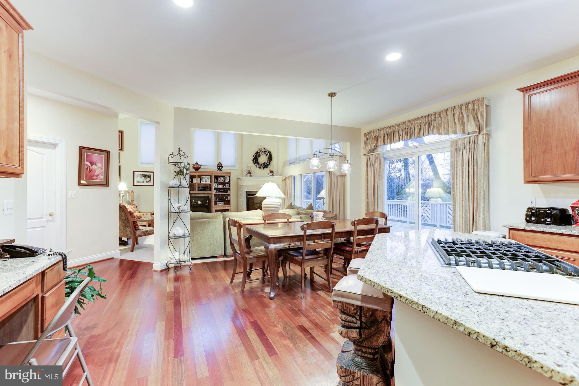 RIVER CREEK - Residential