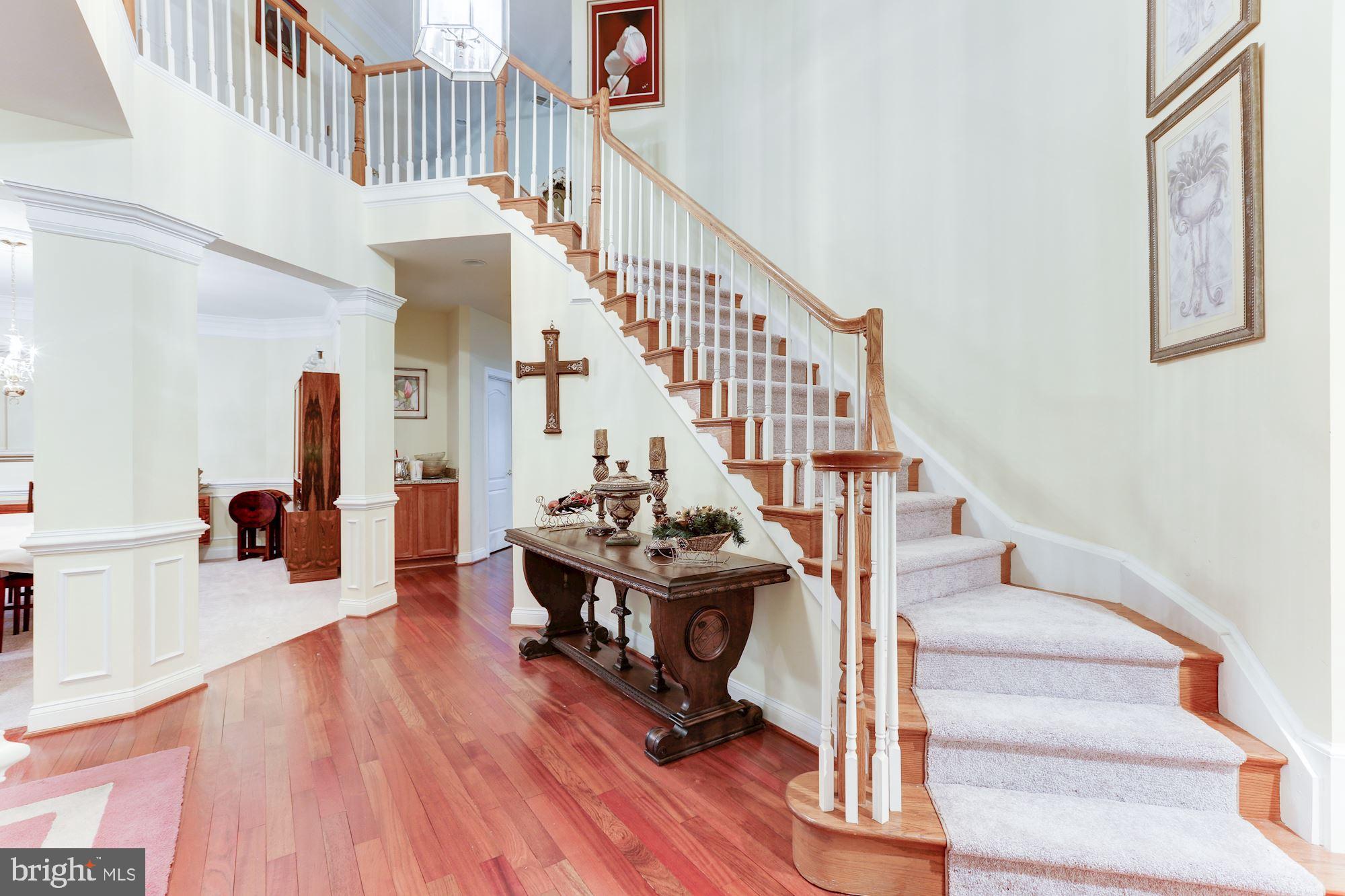 RIVER CREEK - Residential