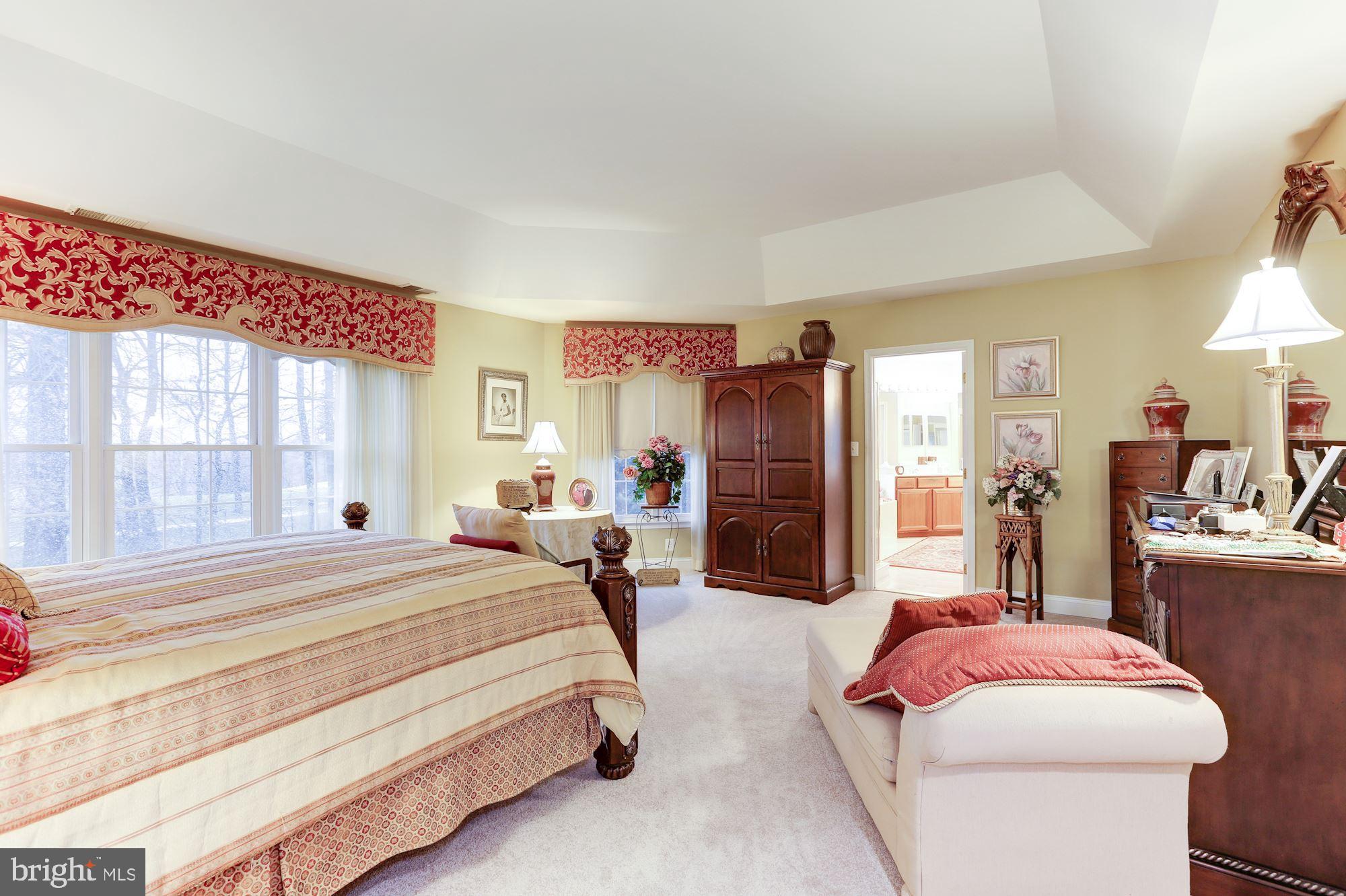 RIVER CREEK - Residential