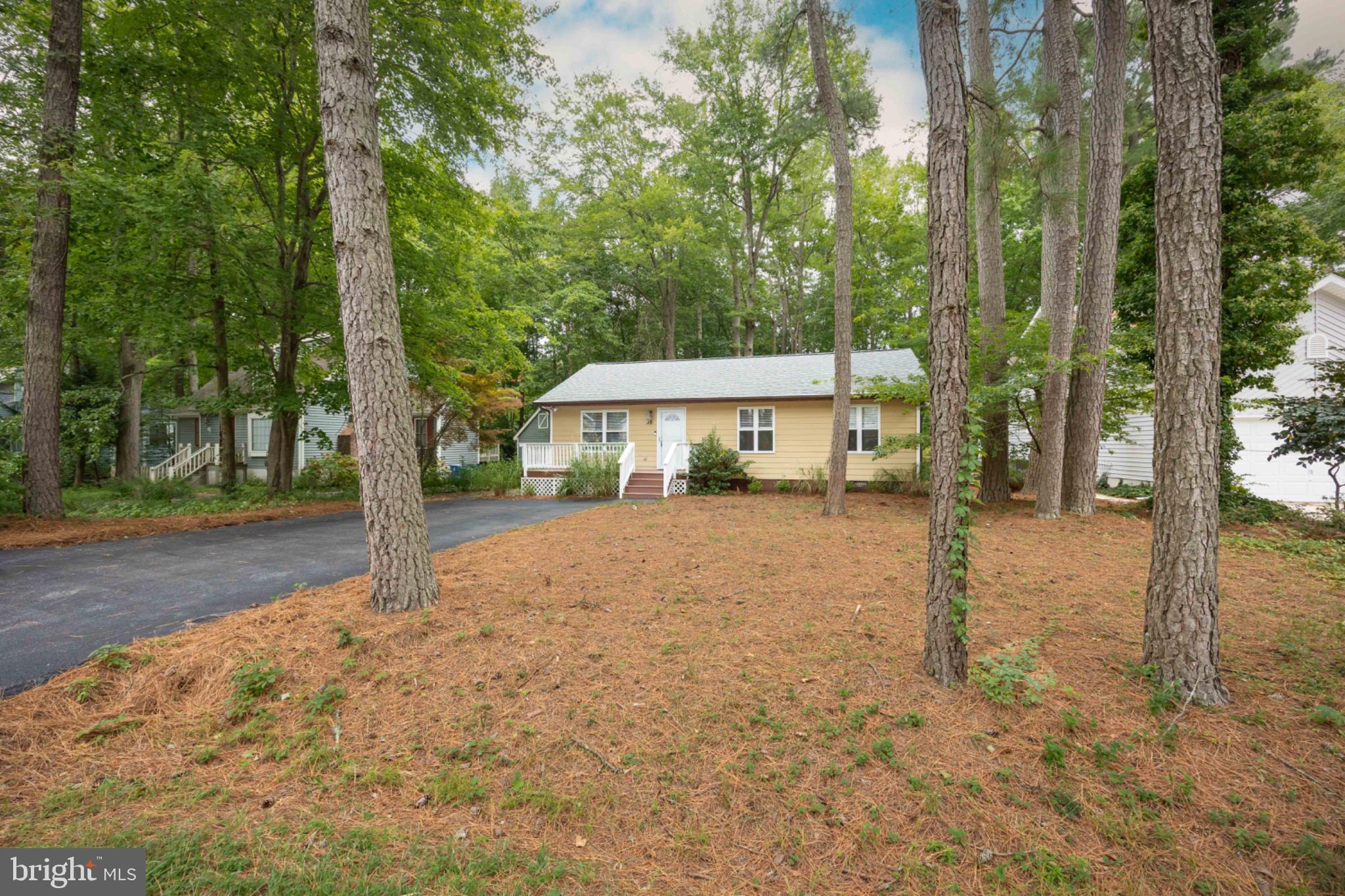 38 FAIRWAY LANE