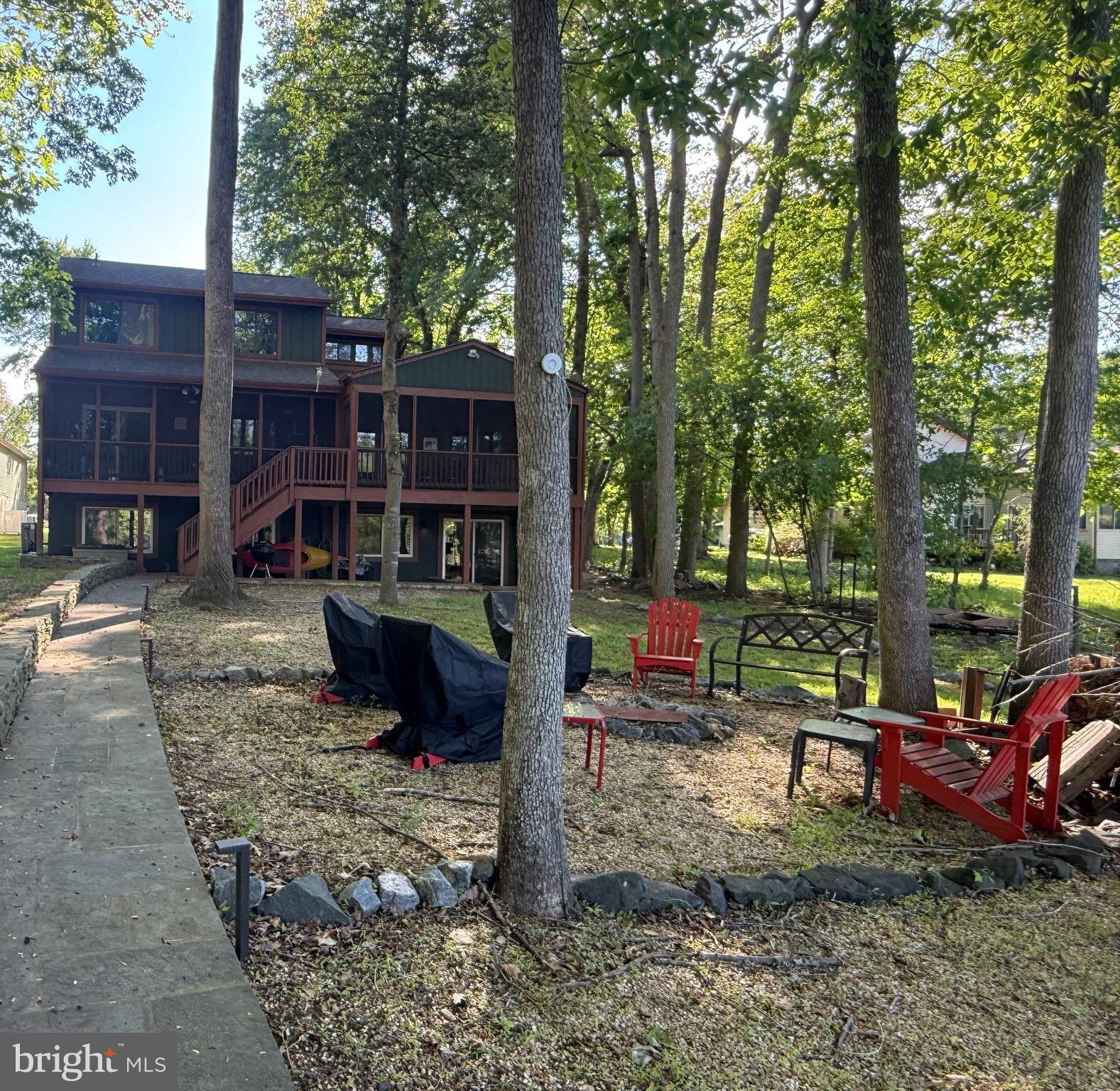 Property Search 1917 LAKEVIEW PARKWAY
