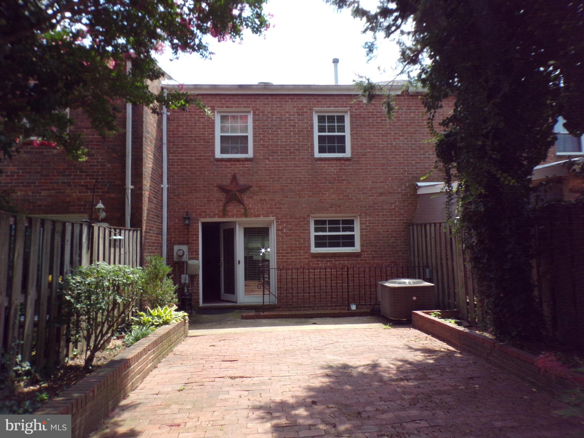 GEORGETOWN WOODS - Residential