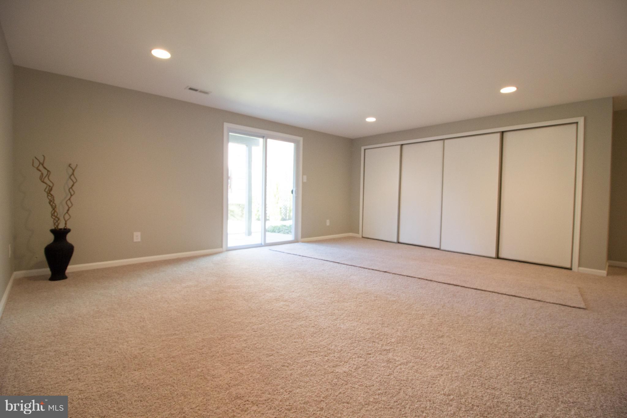 CARRIAGE WALK - Residential