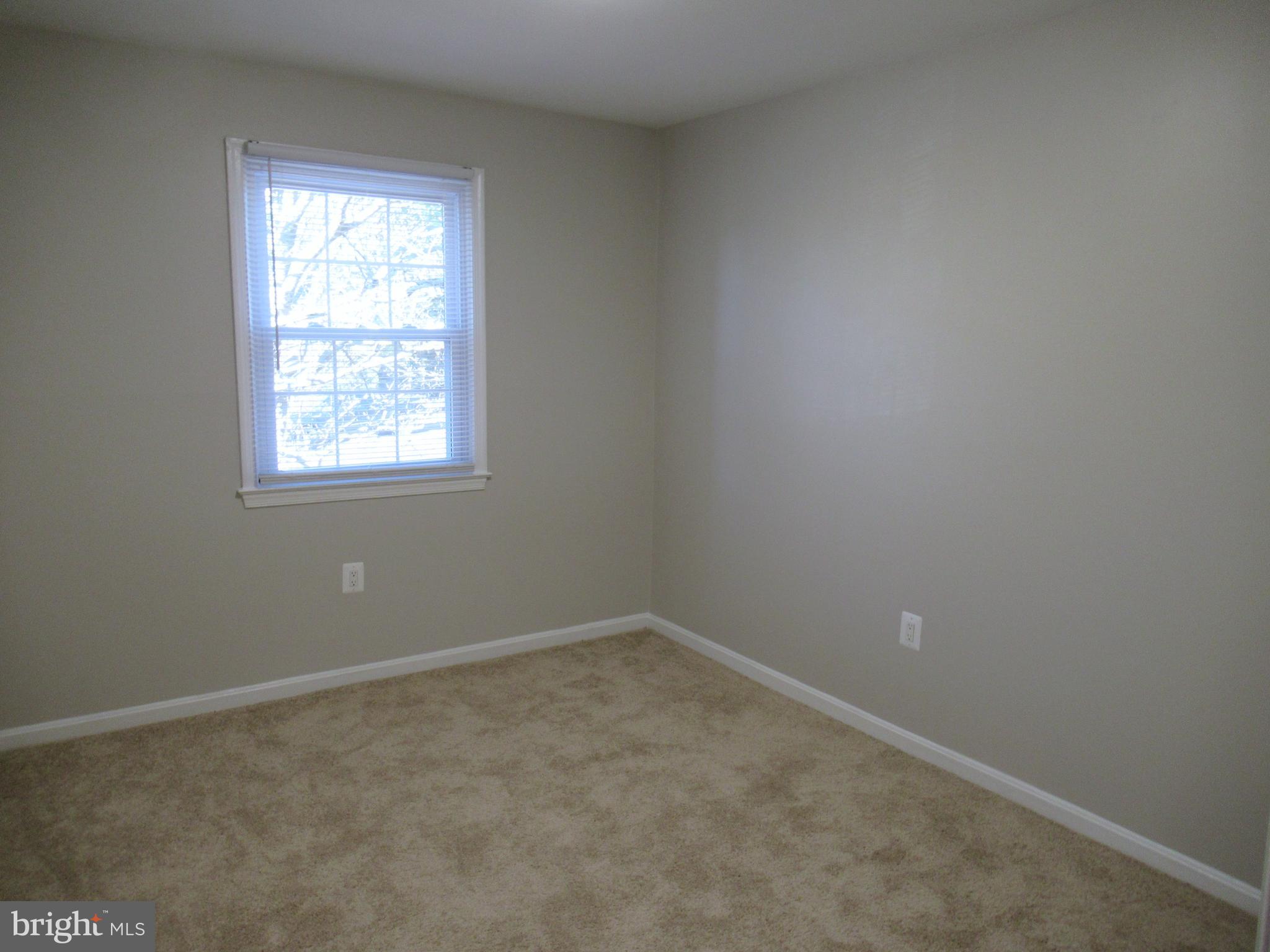 PINECREST HEIGHTS - Residential Lease