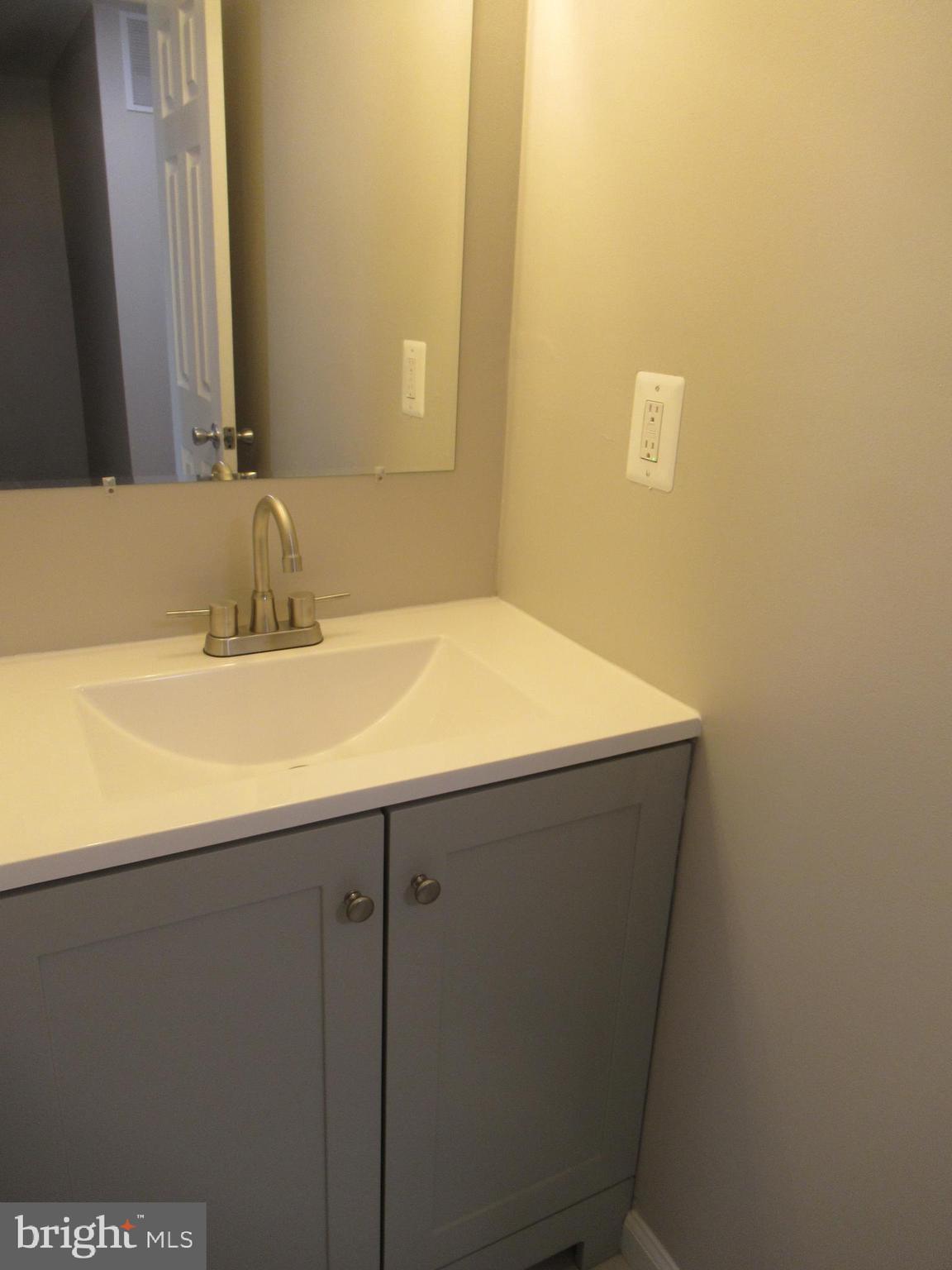 PINECREST HEIGHTS - Residential Lease