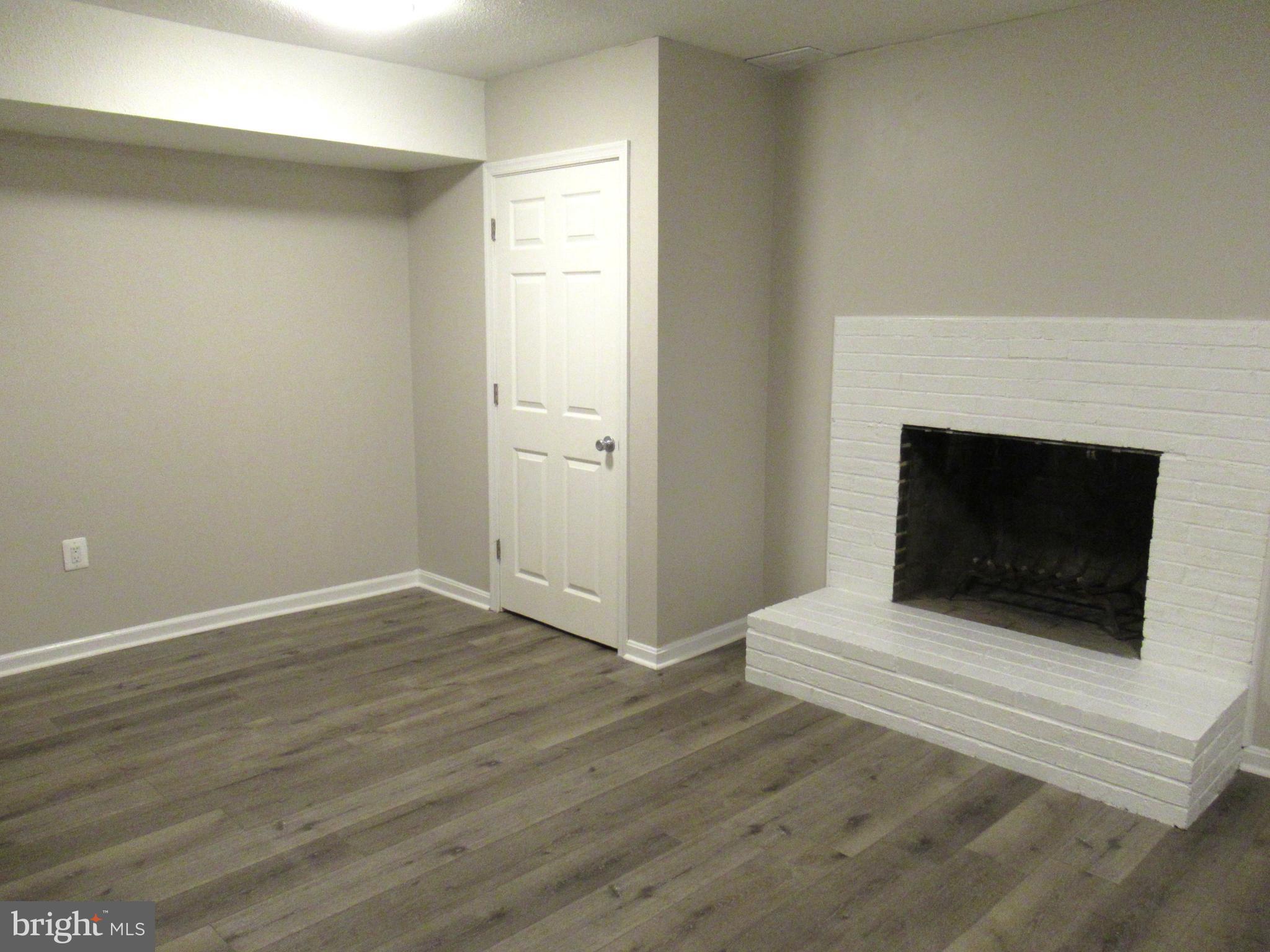 PINECREST HEIGHTS - Residential Lease